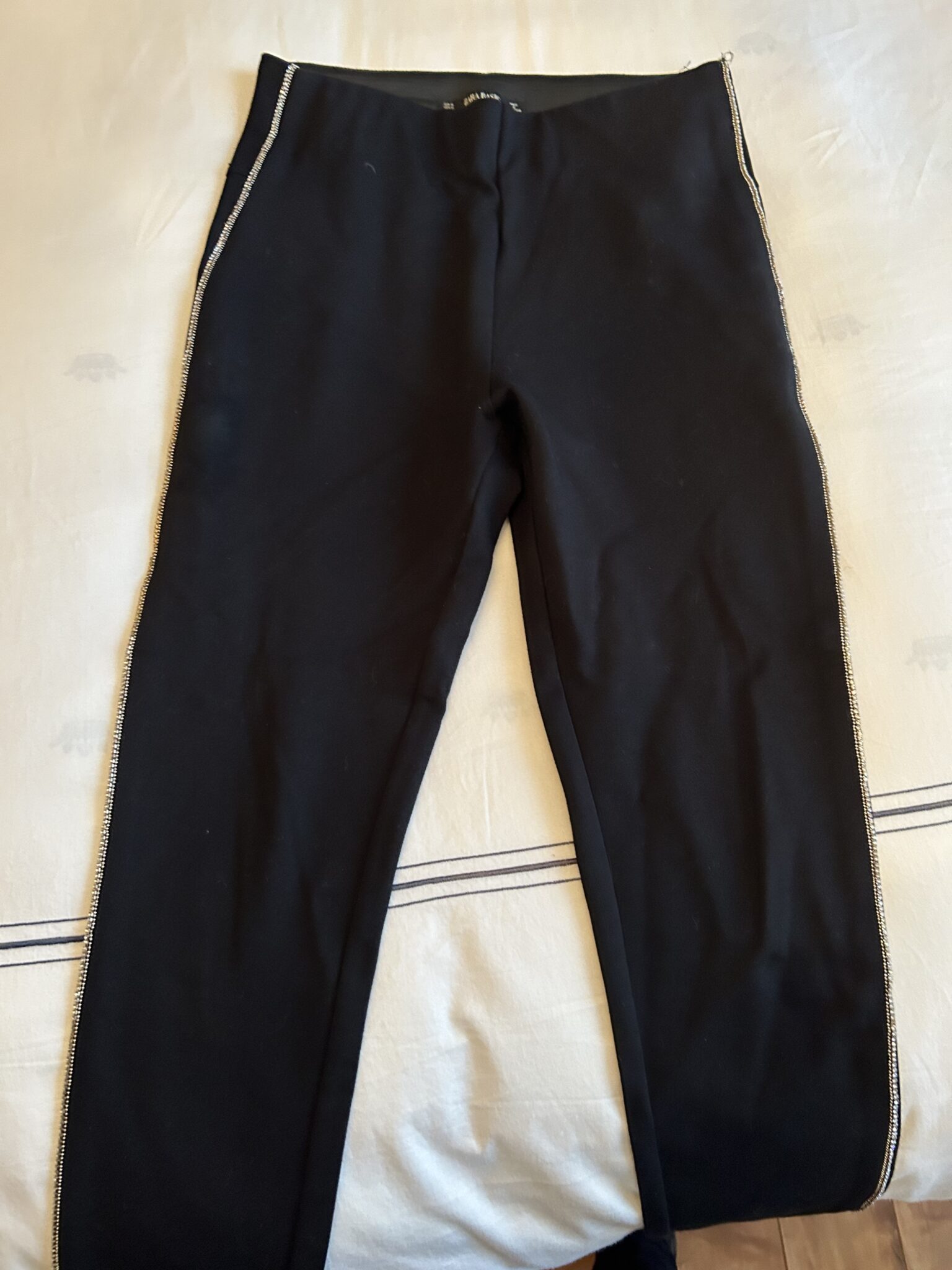Featured image for Pantalon Zara