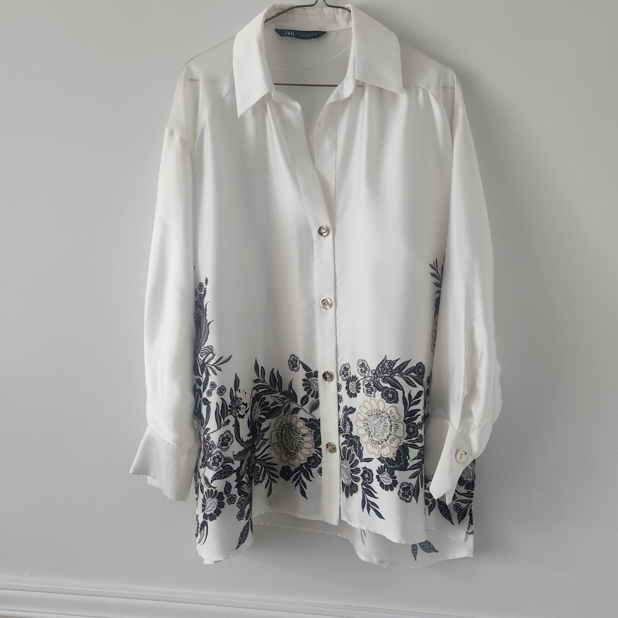 Featured image for Blouse satinée oversized