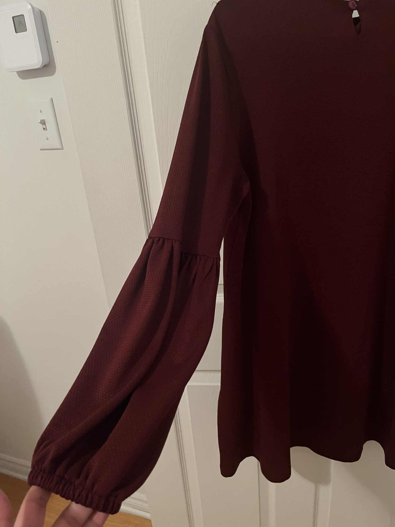 Image for Robe un peu large , courte taille s couleur rouge bordeaux