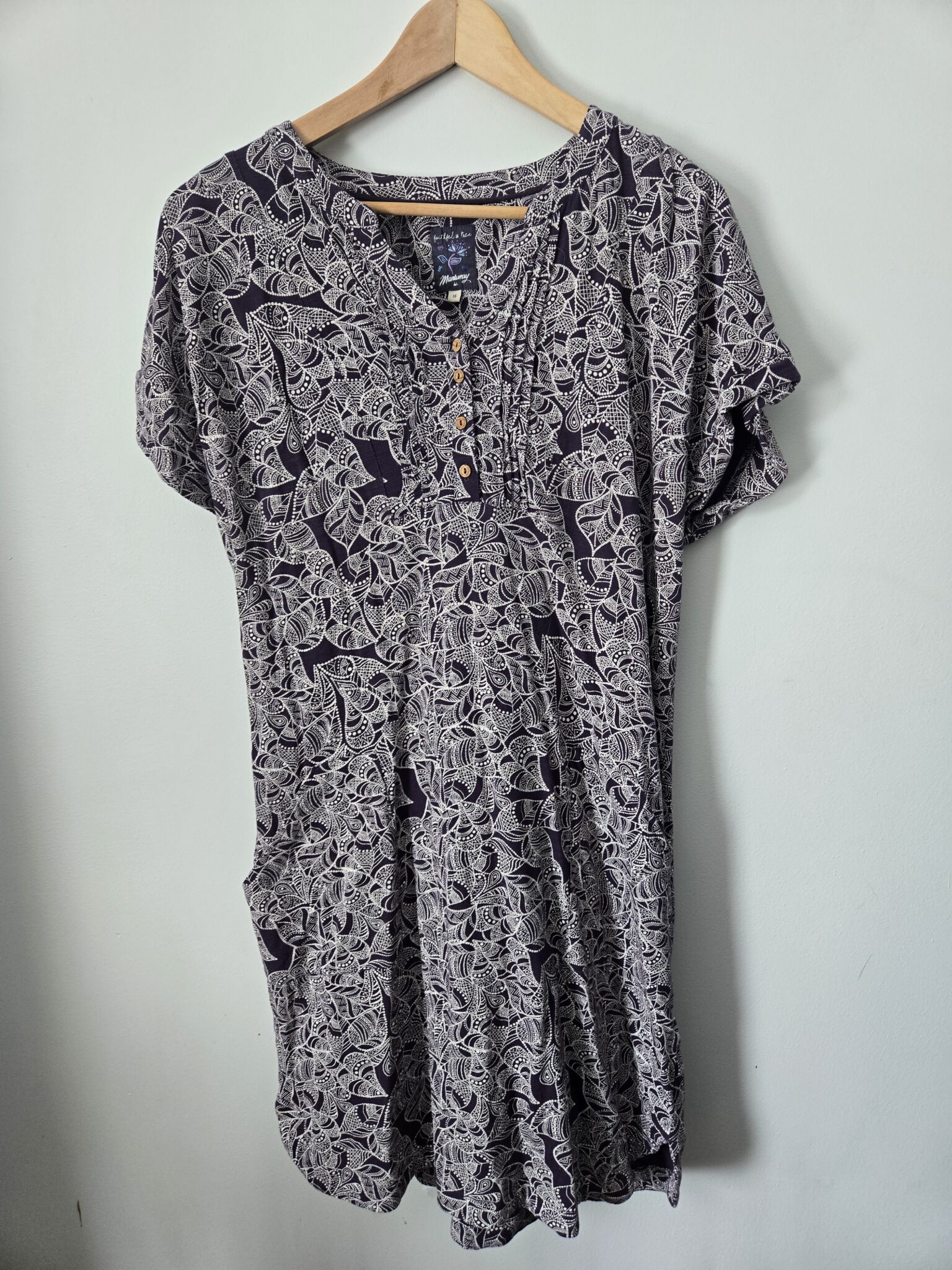 Featured image for MANTARAY beautiful cotton dress with Paisley pattern