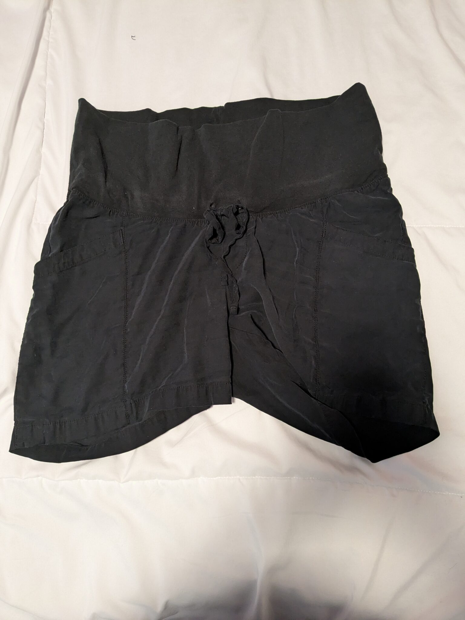 Featured image for Culotte courte maternité