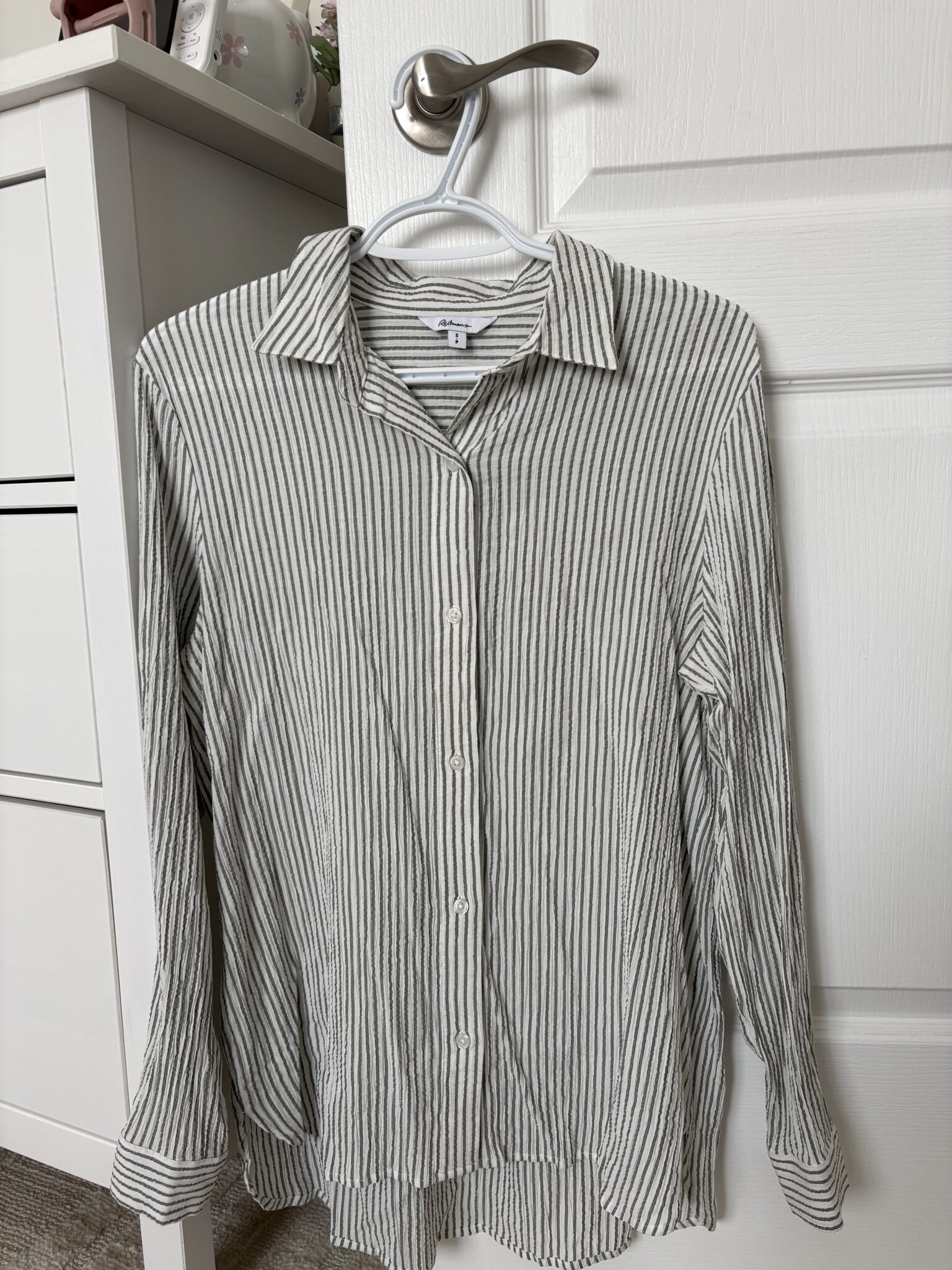 Featured image for Green and white lined blouse
