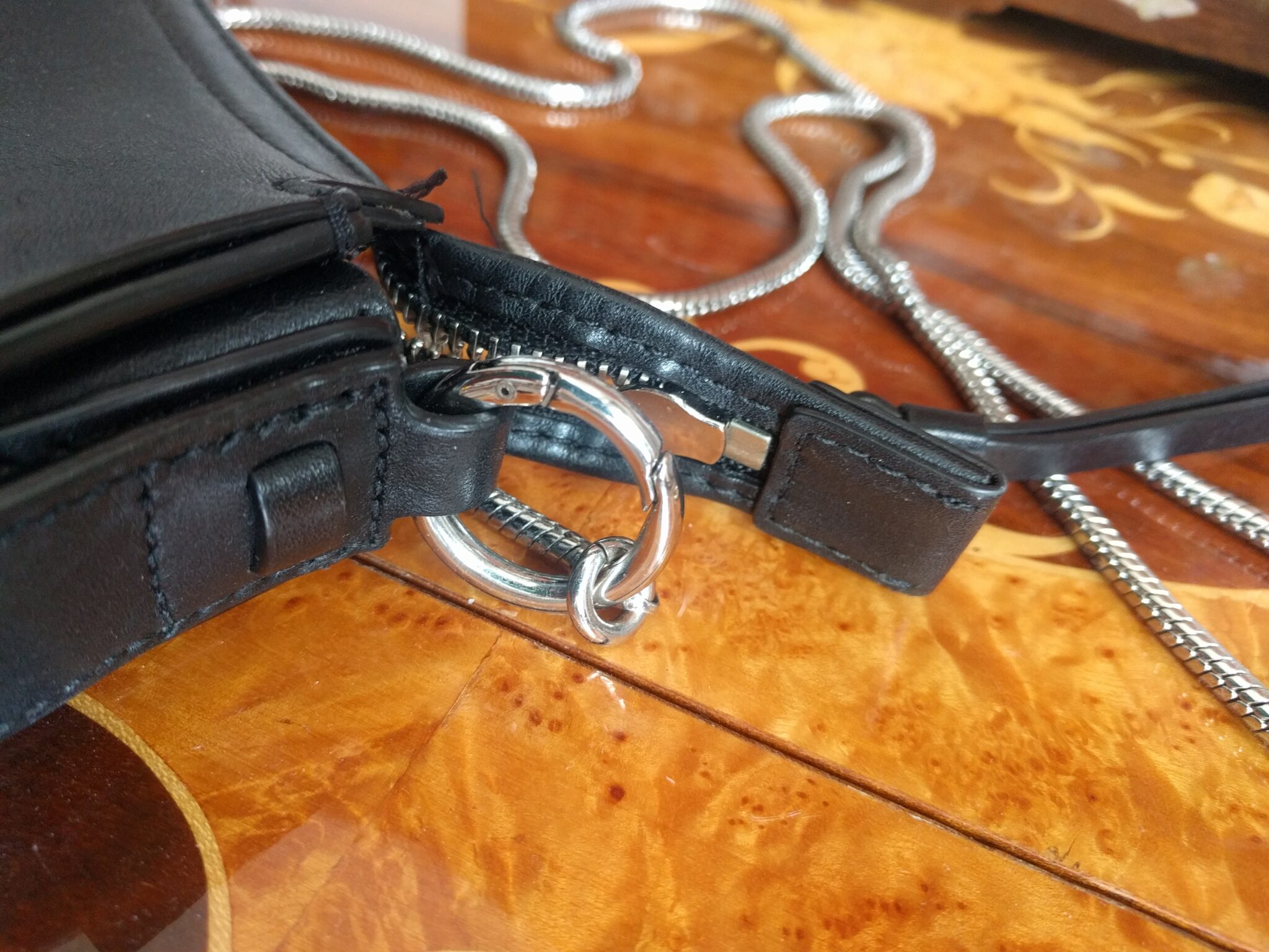 Image for ALL SAINTS- Sac Noir en Cuir Modèle Captain Leather