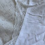 Thumbnail for Haut blanc dentelle