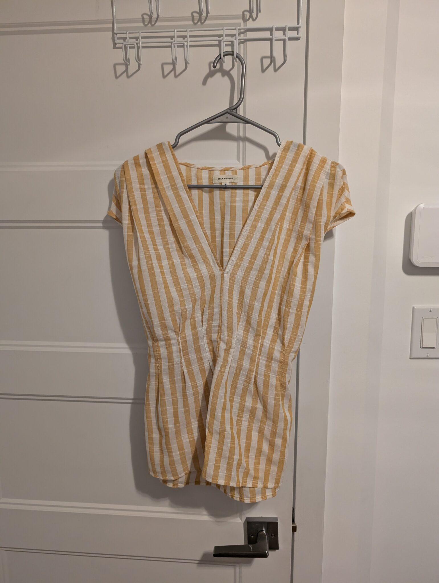 Featured image for Max Studio/Blouse Sz M