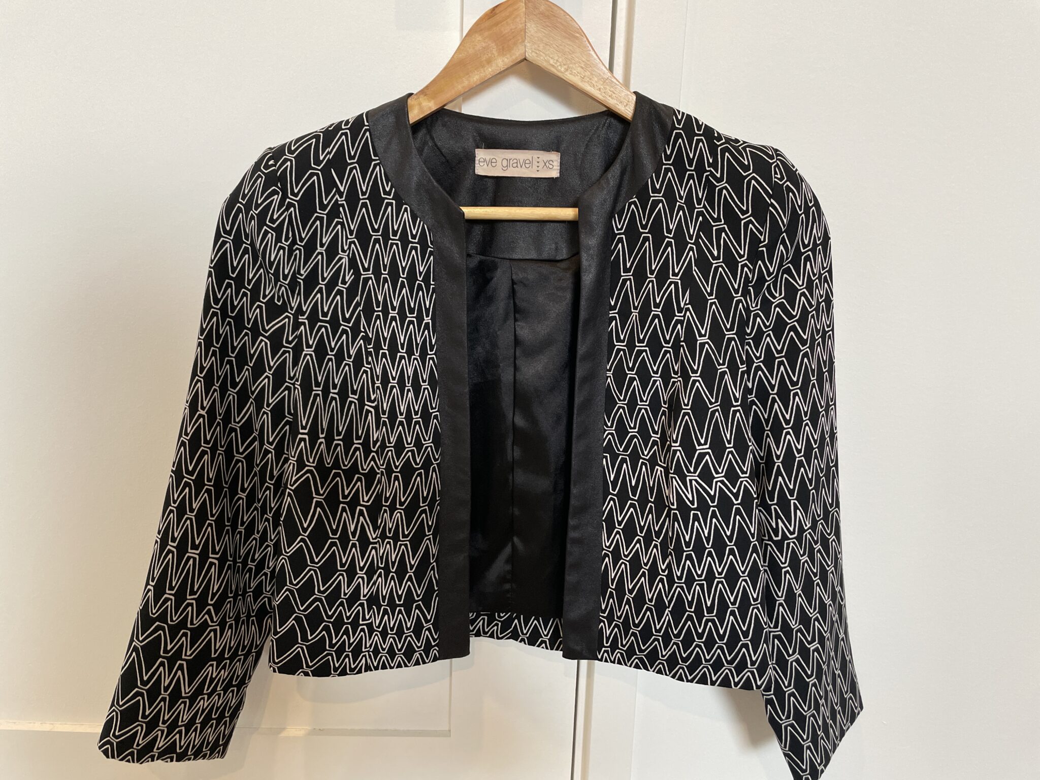 Featured image for Eve Gravel jacket