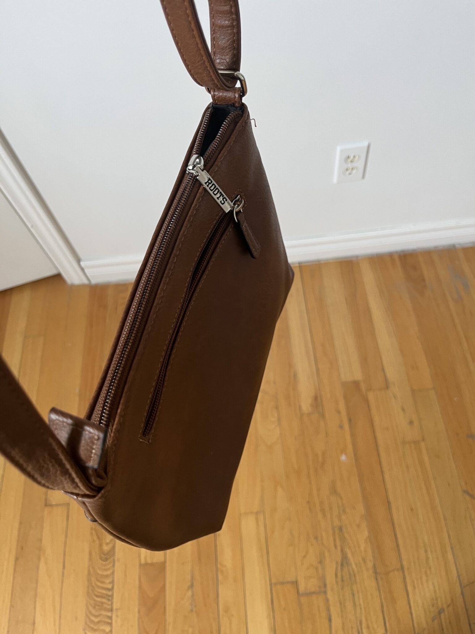 Image for Sac bandoulière Roots en bon état marron