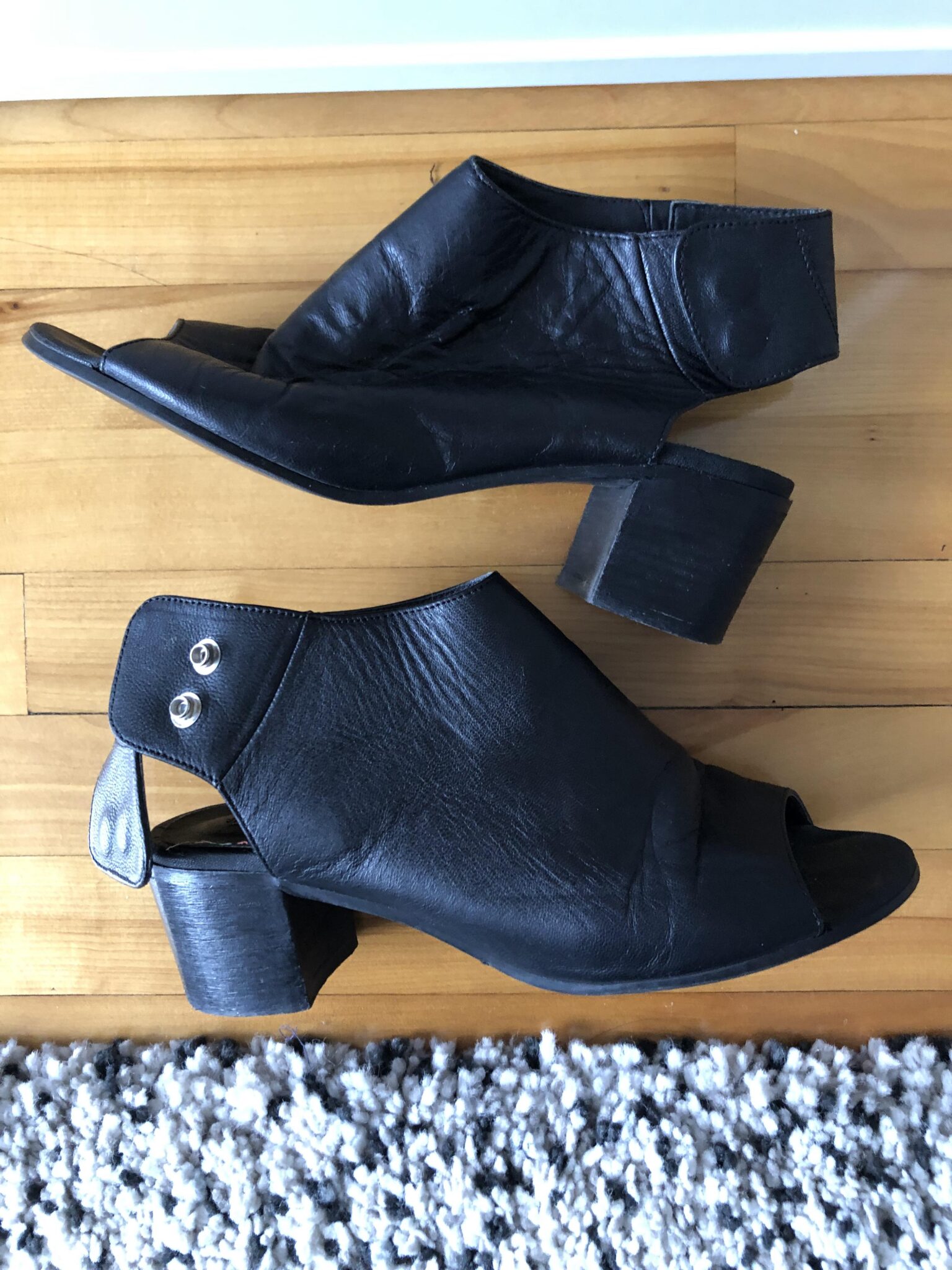 Featured image for sandales Steve Madden