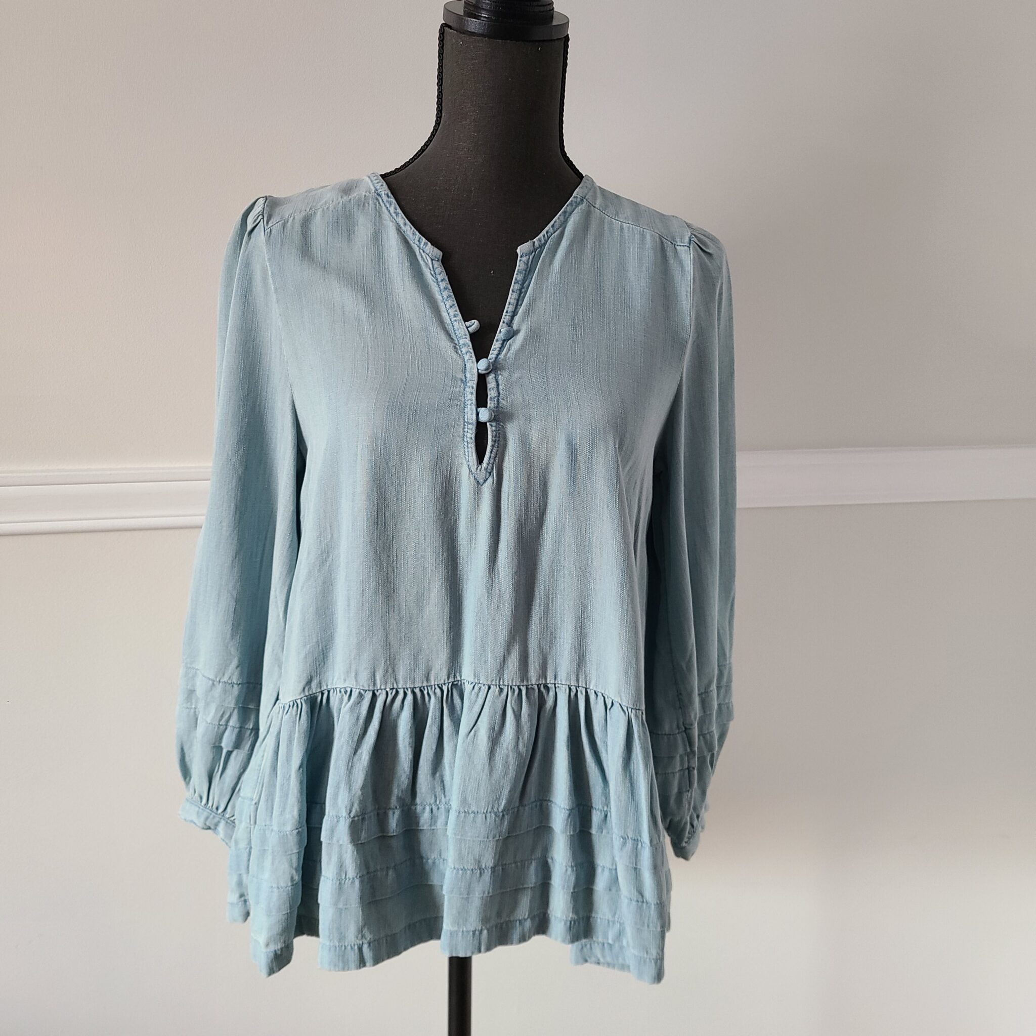 Featured image for 3/4-sleeve peplum blouse