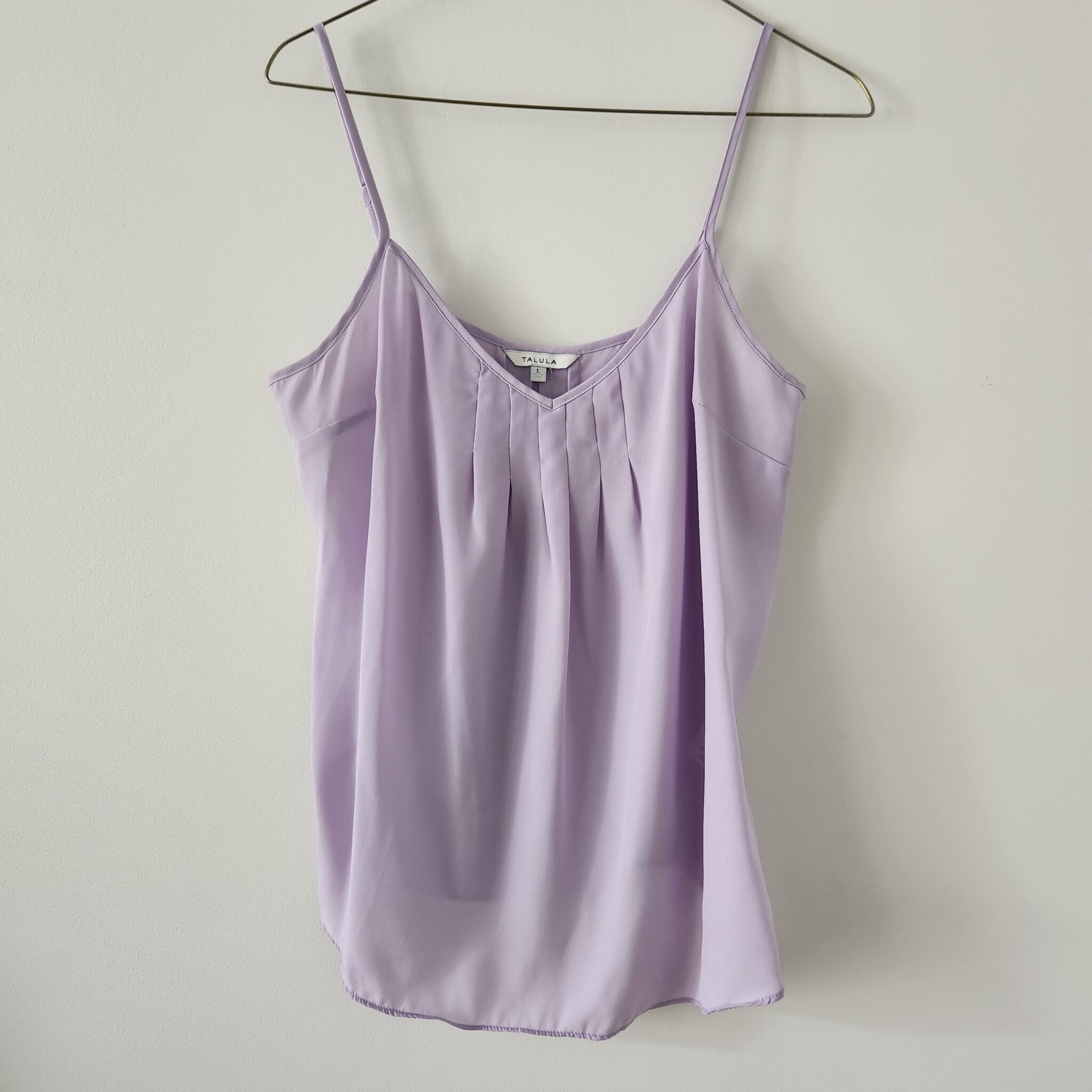 Featured image for Aritzia Talula sleeveless top