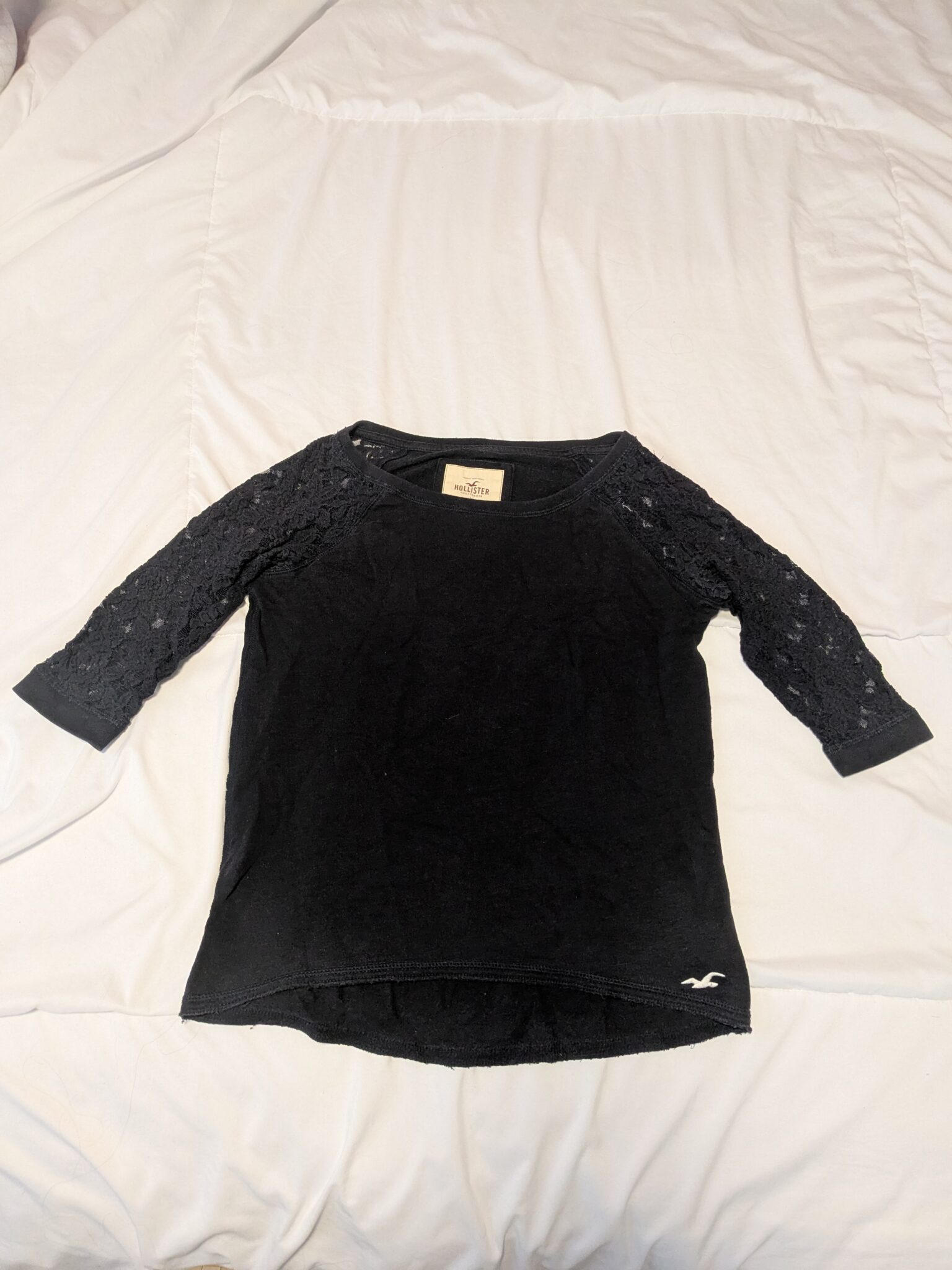 Featured image for Chandail Hollister