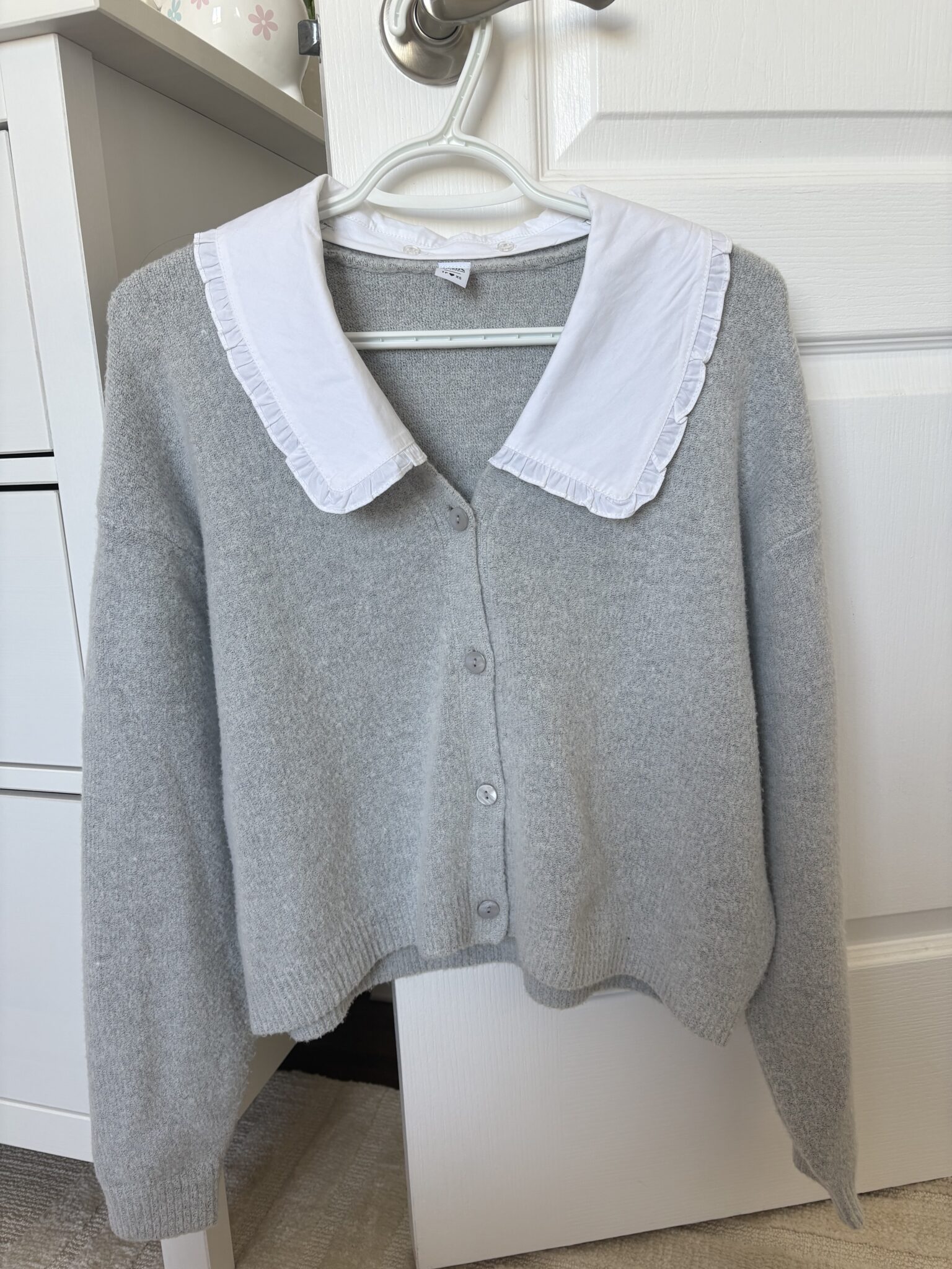 Featured image for Cardigan gris avec col