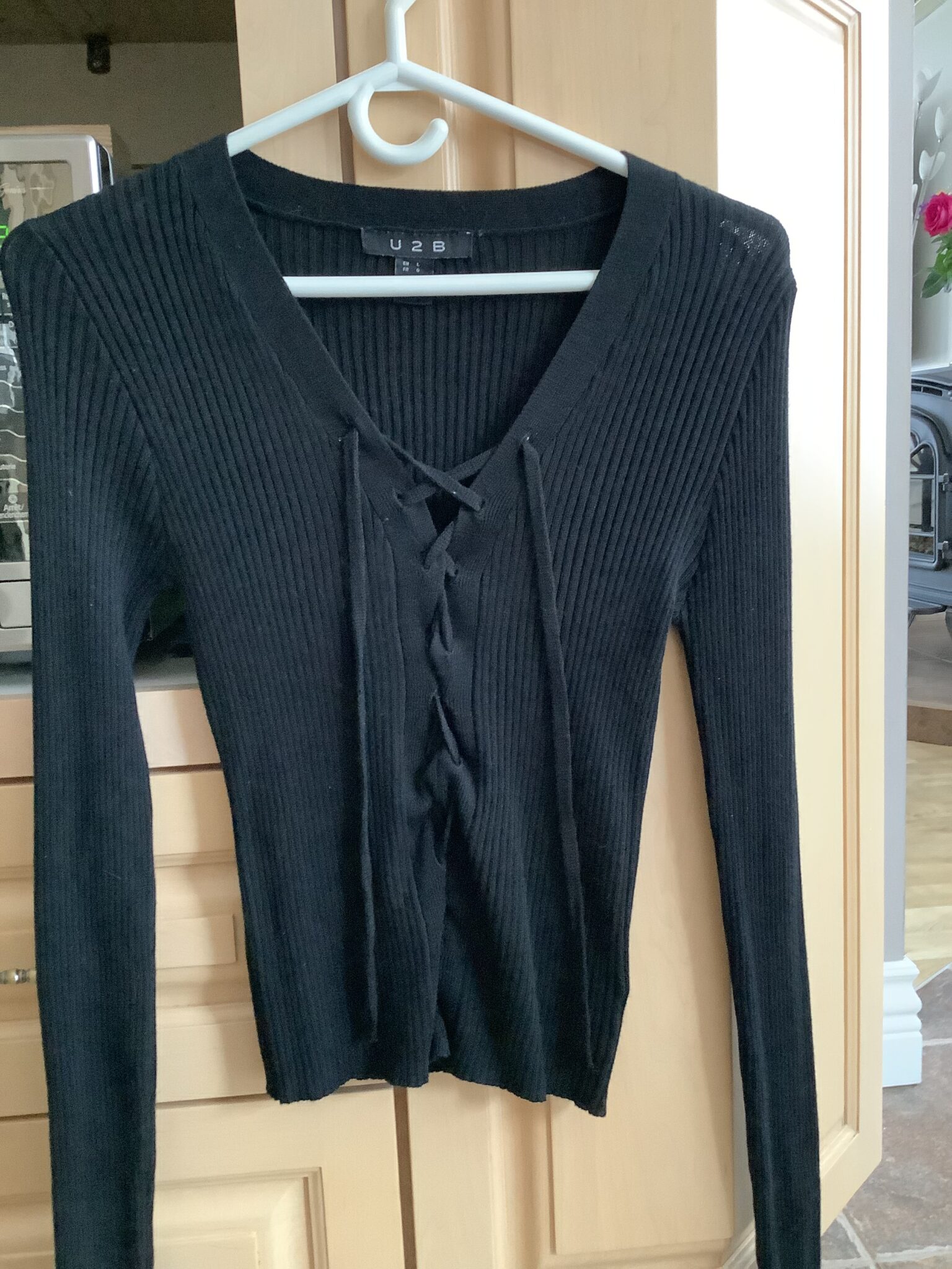 Featured image for Long-sleeved jumper