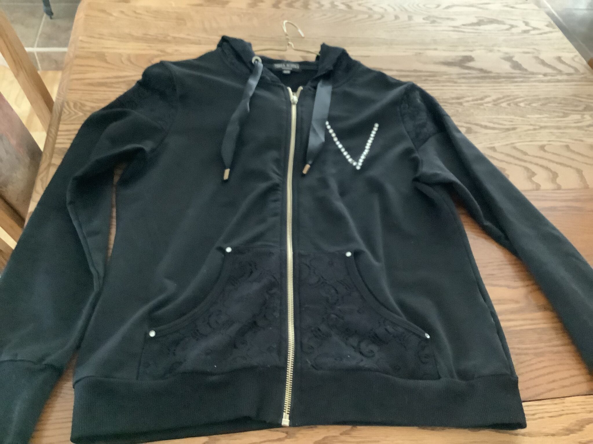 Featured image for Veste à capuche