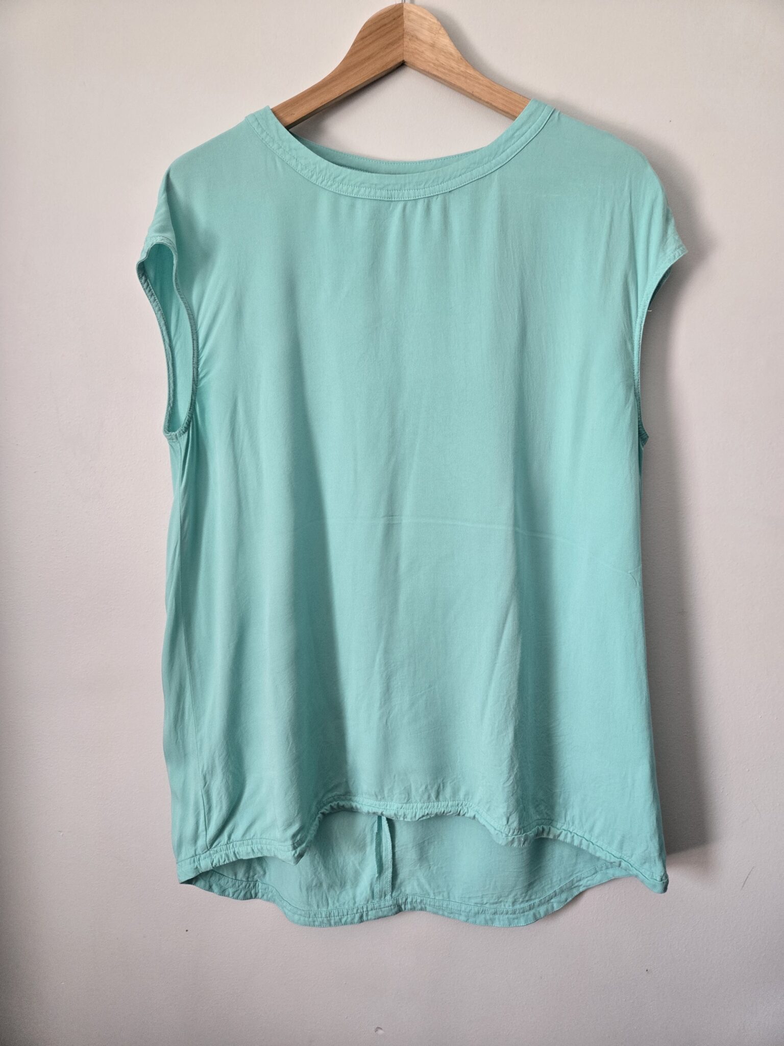 Featured image for SEG'MENTS LUXURY sleeveless rayon top
