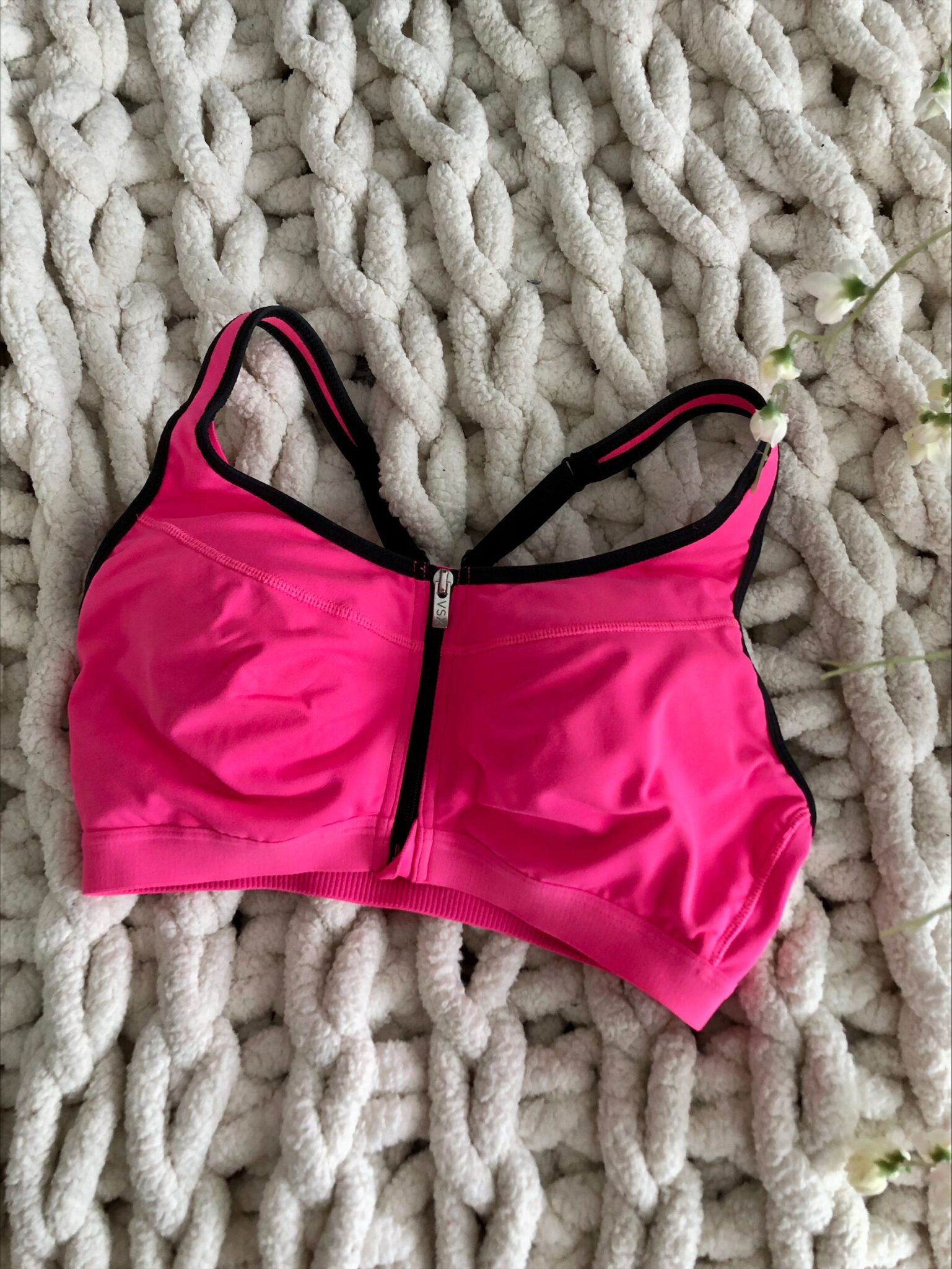 Featured image for Haut sport à soutien-gorge intégré
