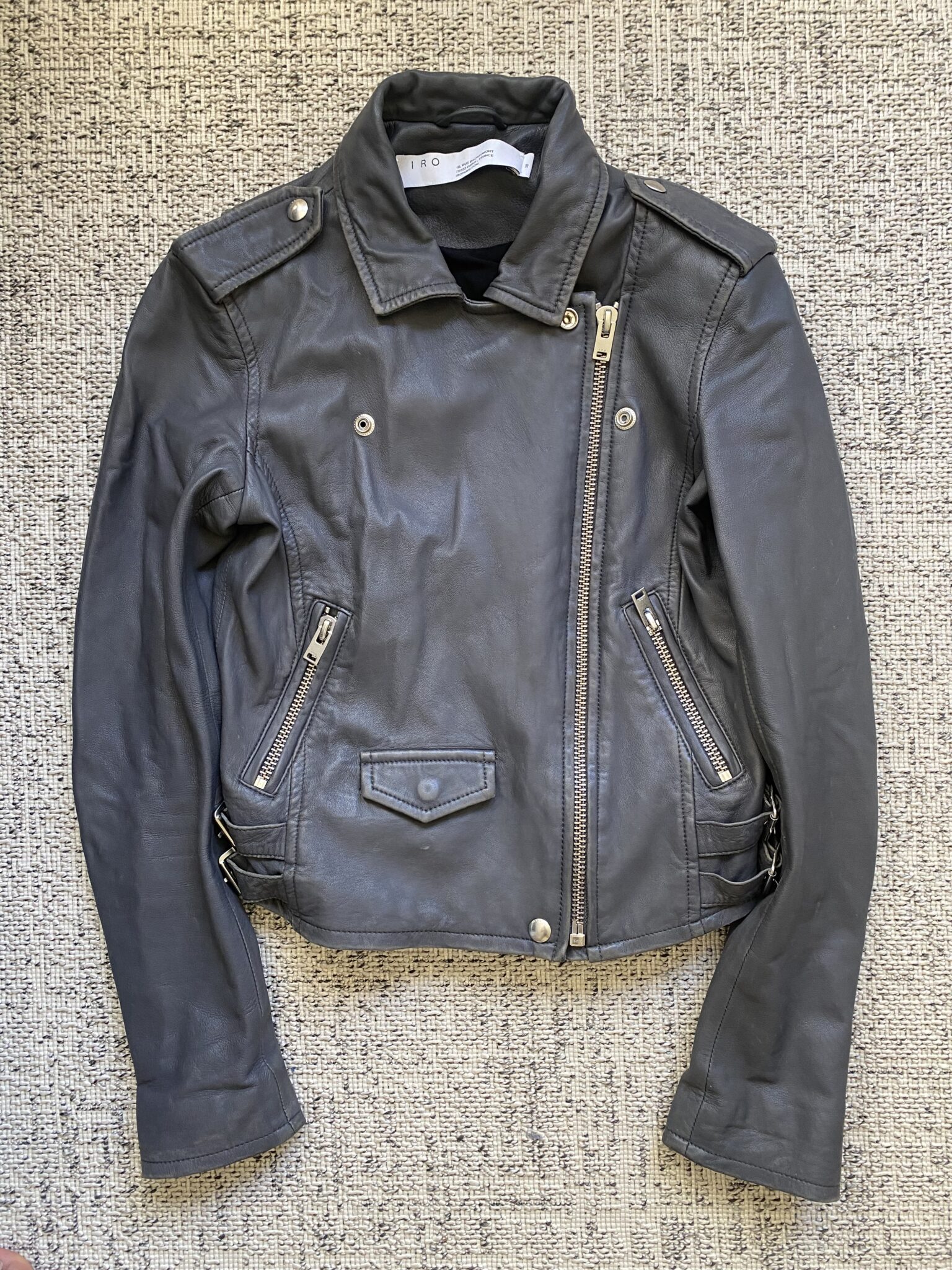 Featured image for Veste en cuir d'agneau IRO Paris