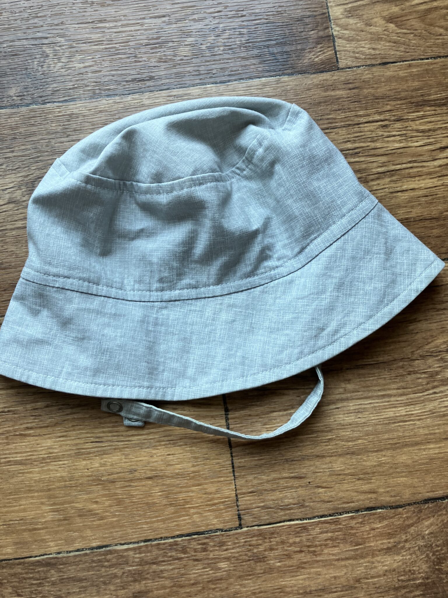 Featured image for Chapeau Tirigolo gris 2-3 ans