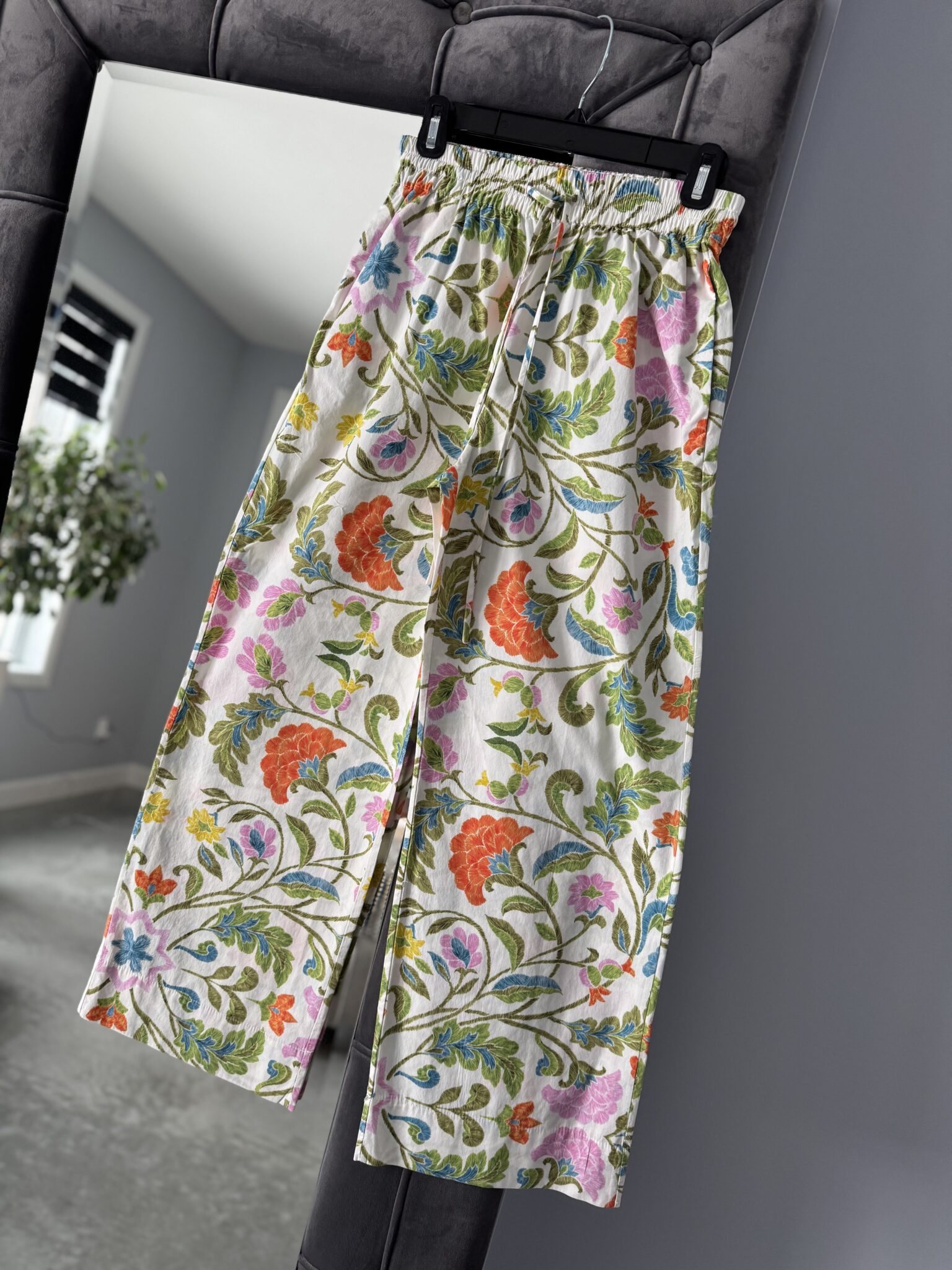Featured image for Pantalon en popeline imprimé - Zara