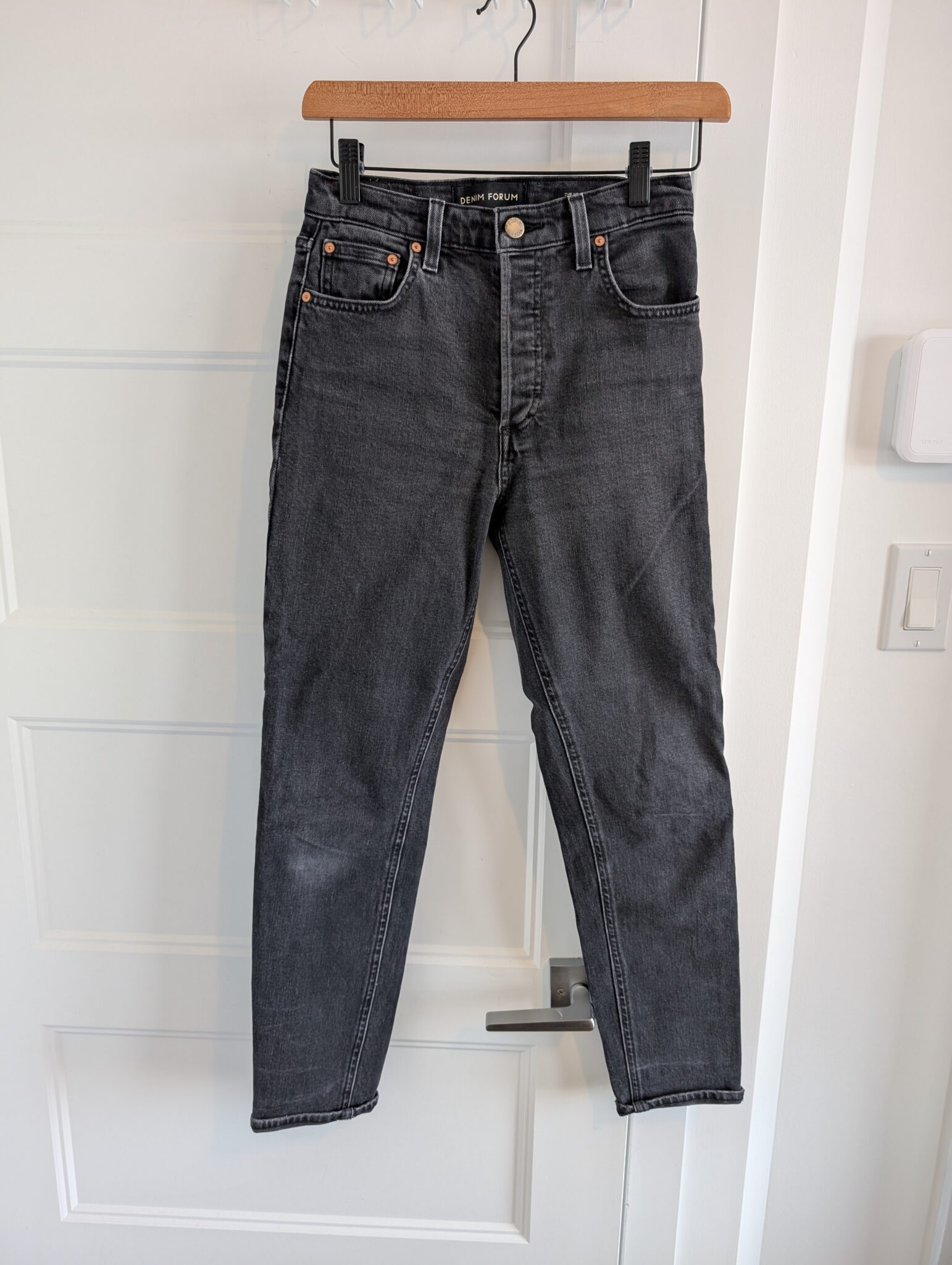 Image for Denim Forum/Yoko High rise Slim Sz 25