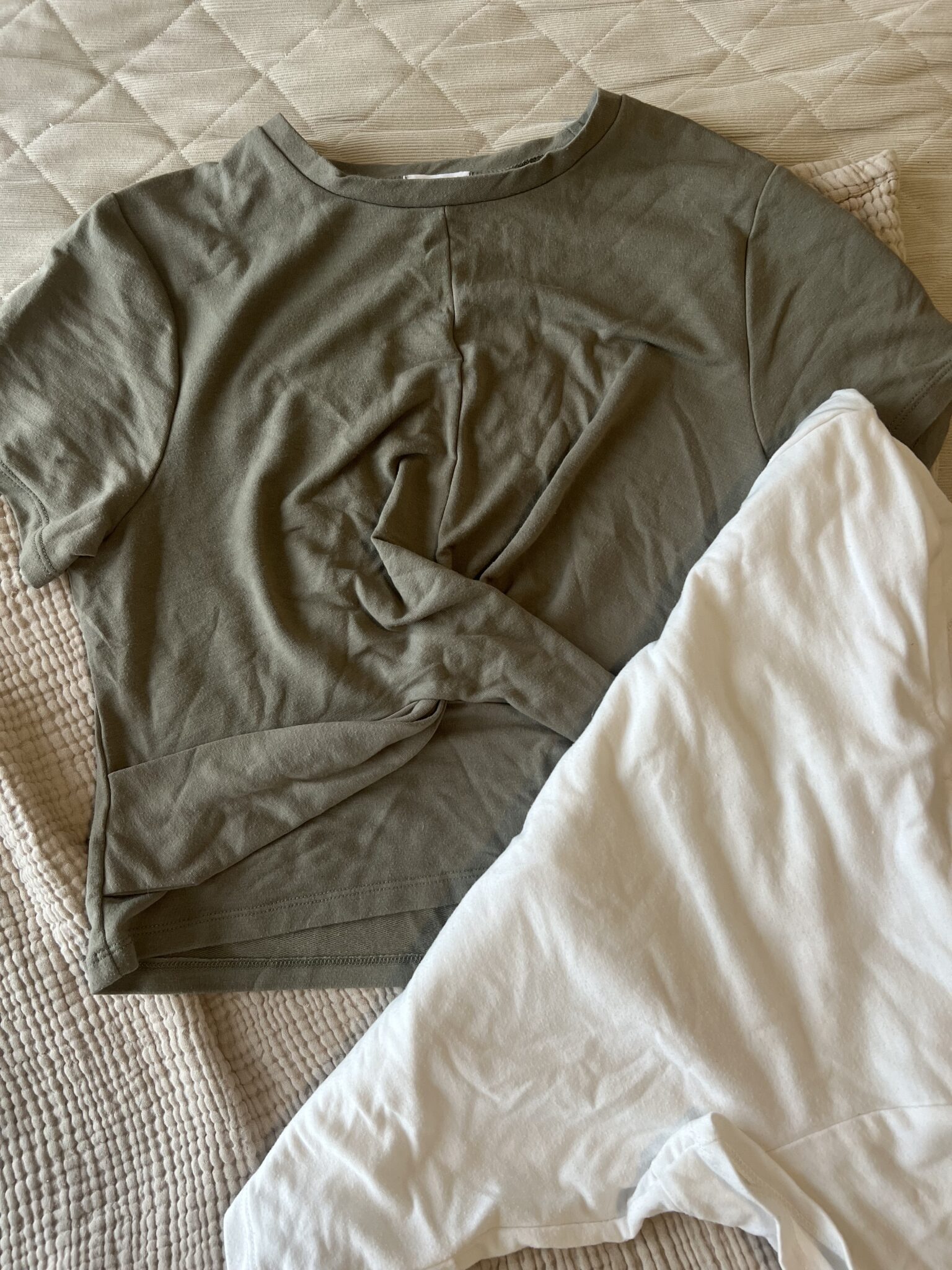 Image for Ensemble de deux crop t-shirts