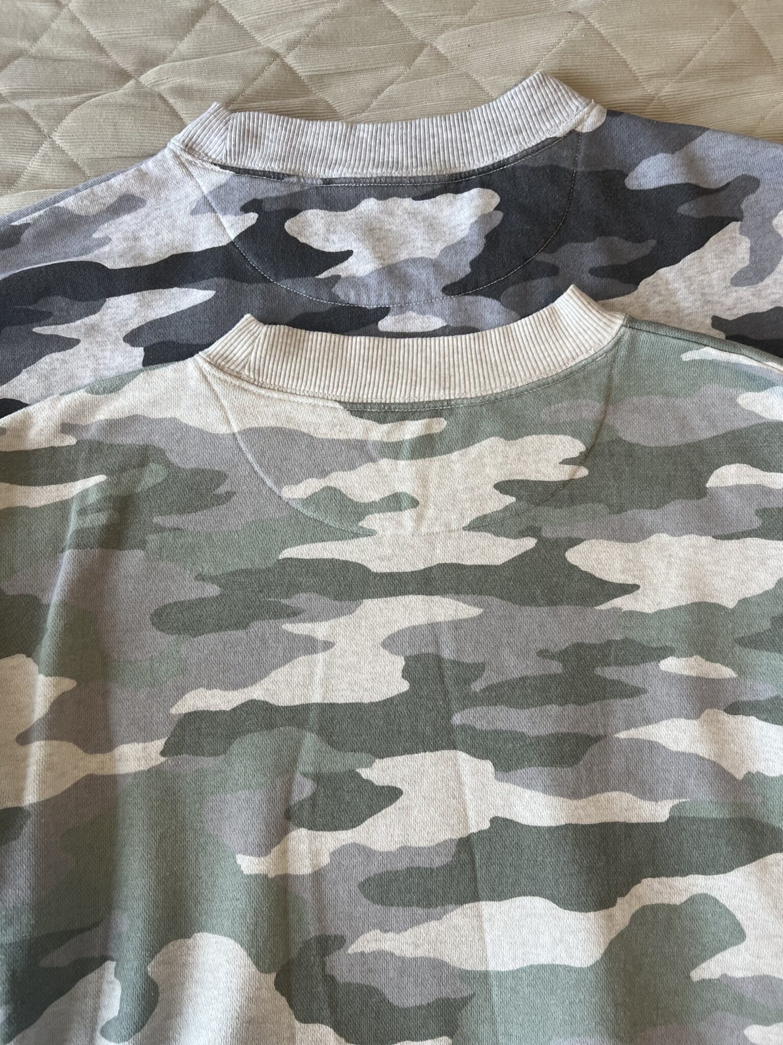Image for Ensemble de deux crew necks amples