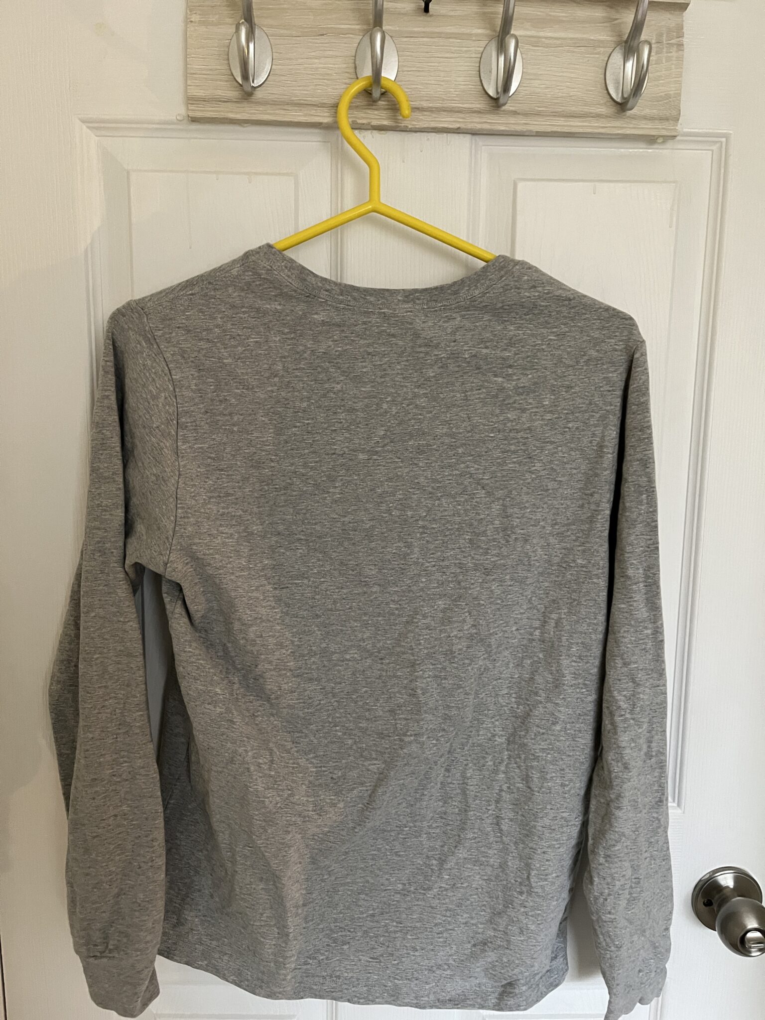 Image for Pockets and long-sleeved threads