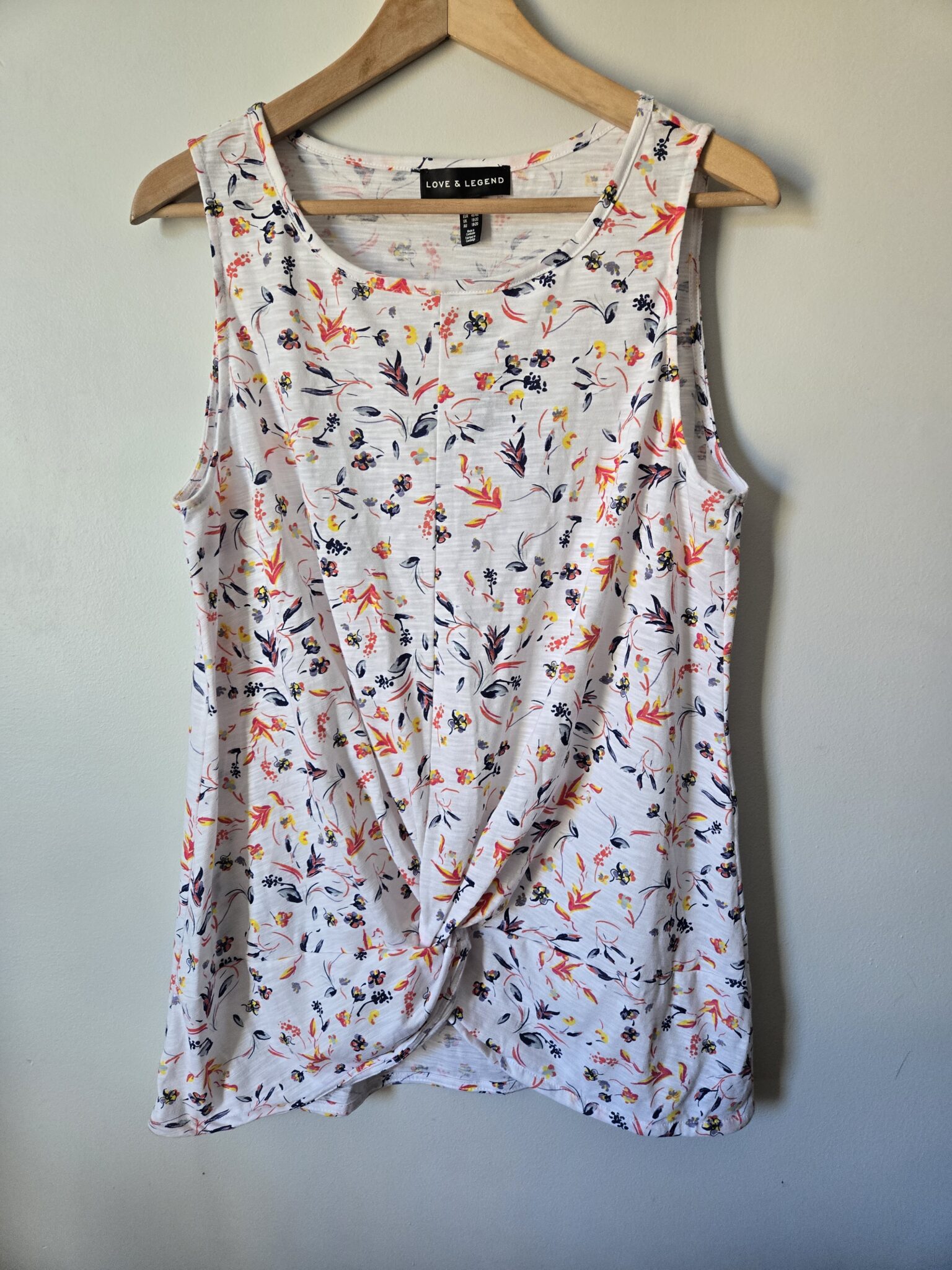 Featured image for LOVE & LEGEND sleeveless top