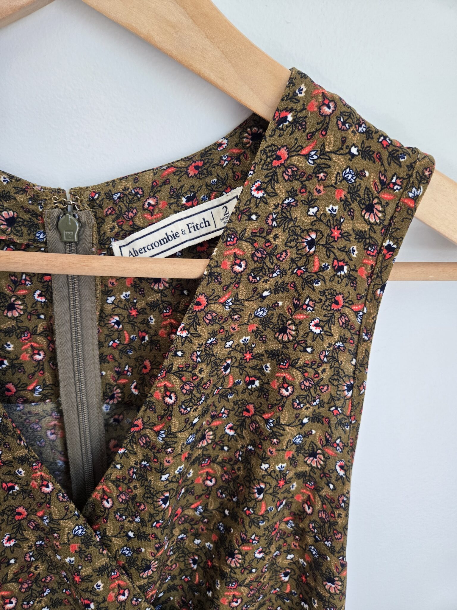 Featured image for ABERCOMBIE & FITCH floral combi-shorts