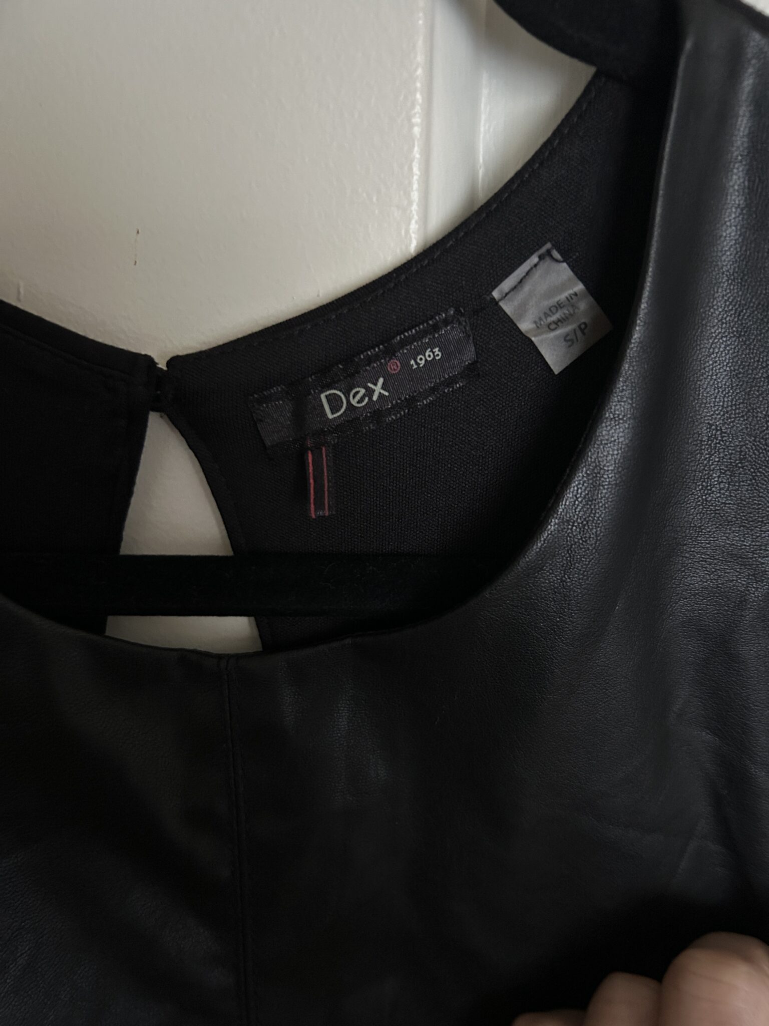 Image for Petite robe noire Dex