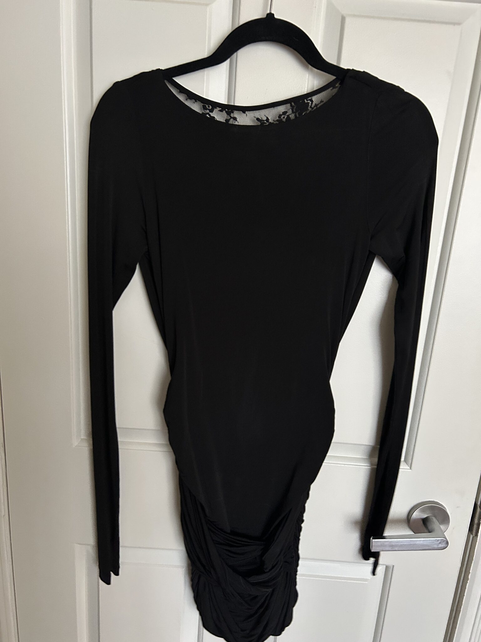 Featured image for Robe noire