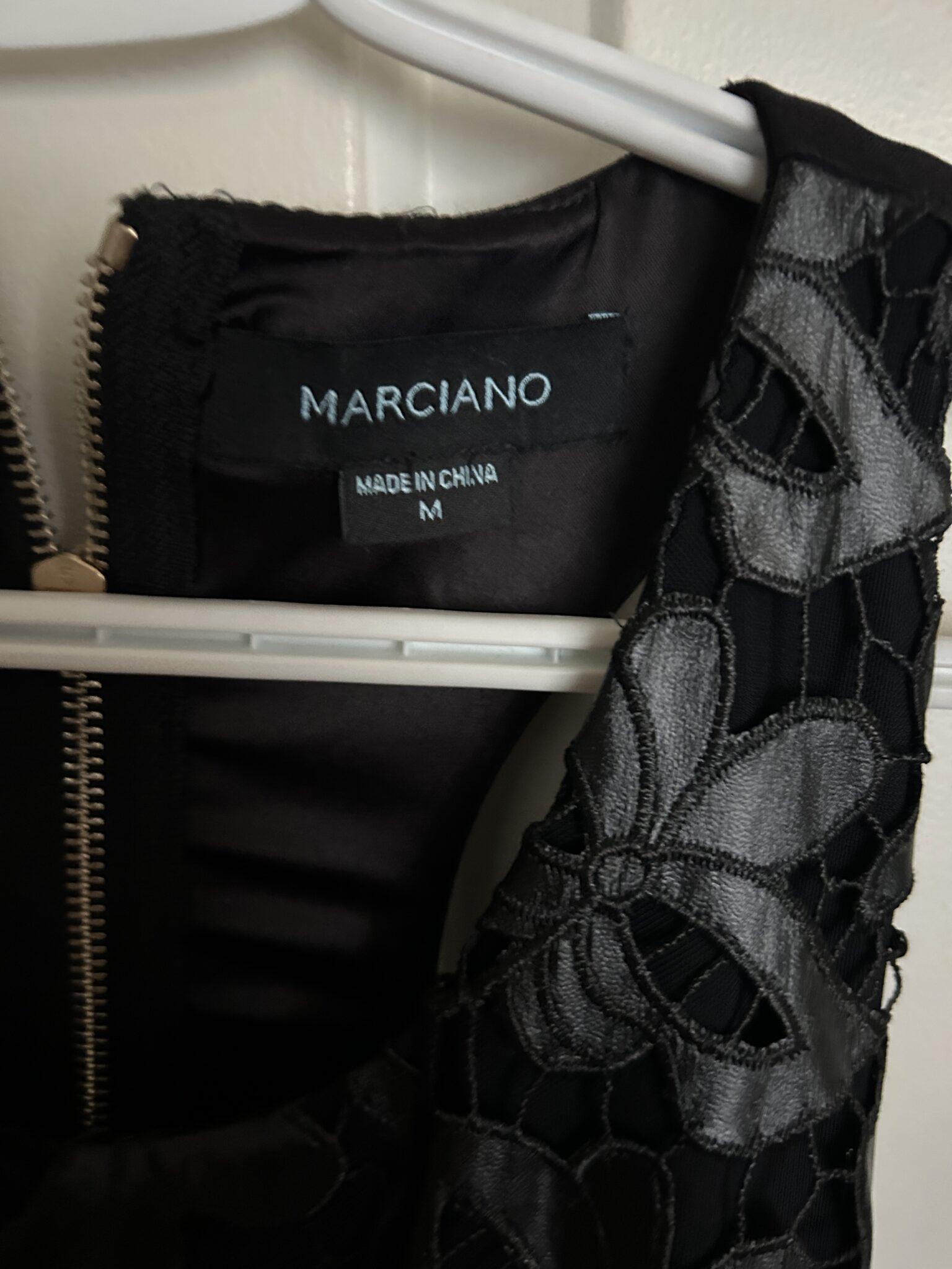 Image for Robe MARCIANO