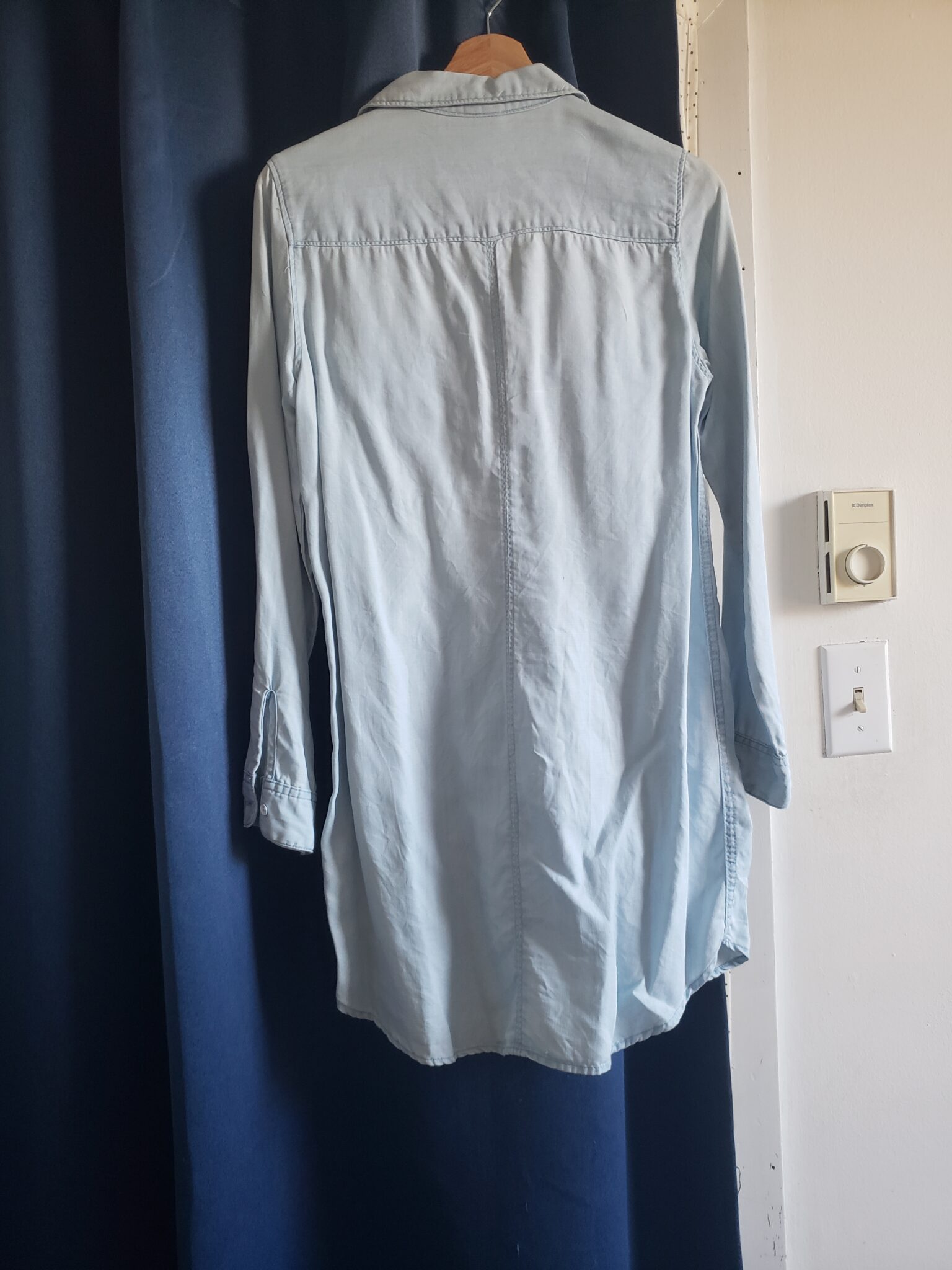 Image for robe en jean clair. Manche longue