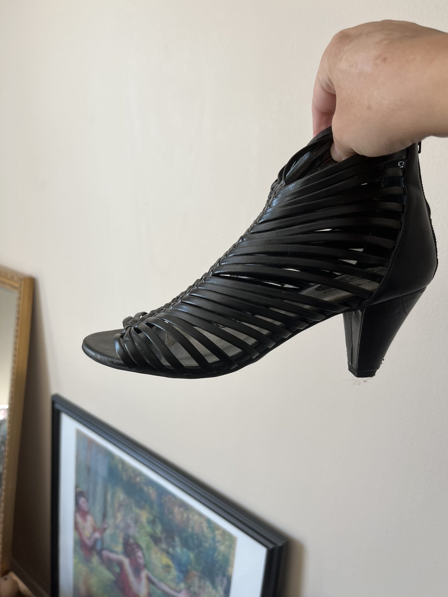 Featured image for Chaussures style Gucci taille 5