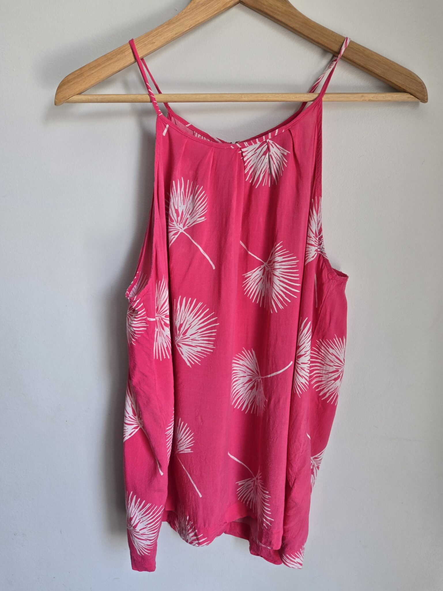 Featured image for GAP ultra-light rayon top