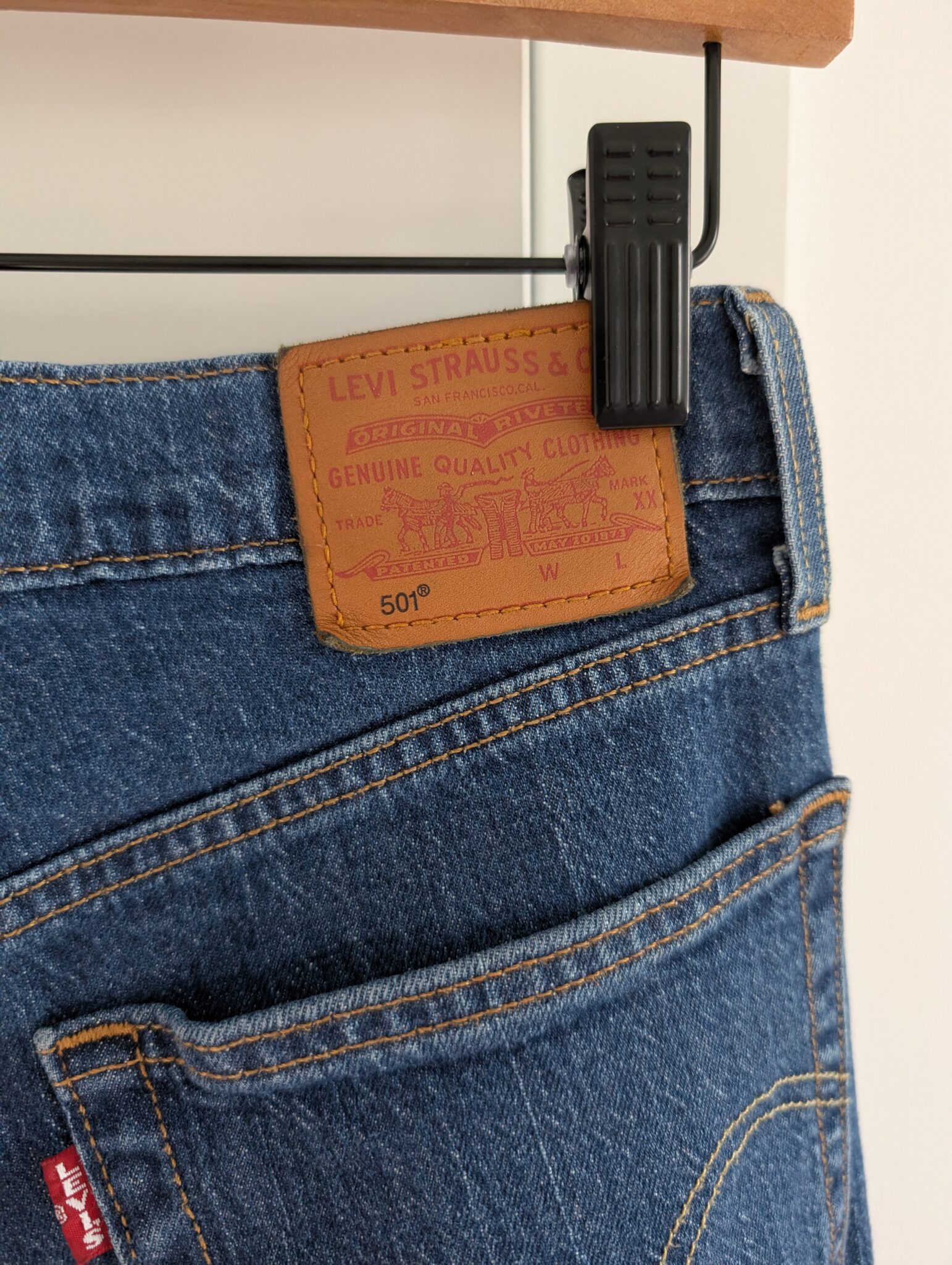 Image for Levi's/jeans 501 Crop Sz 28