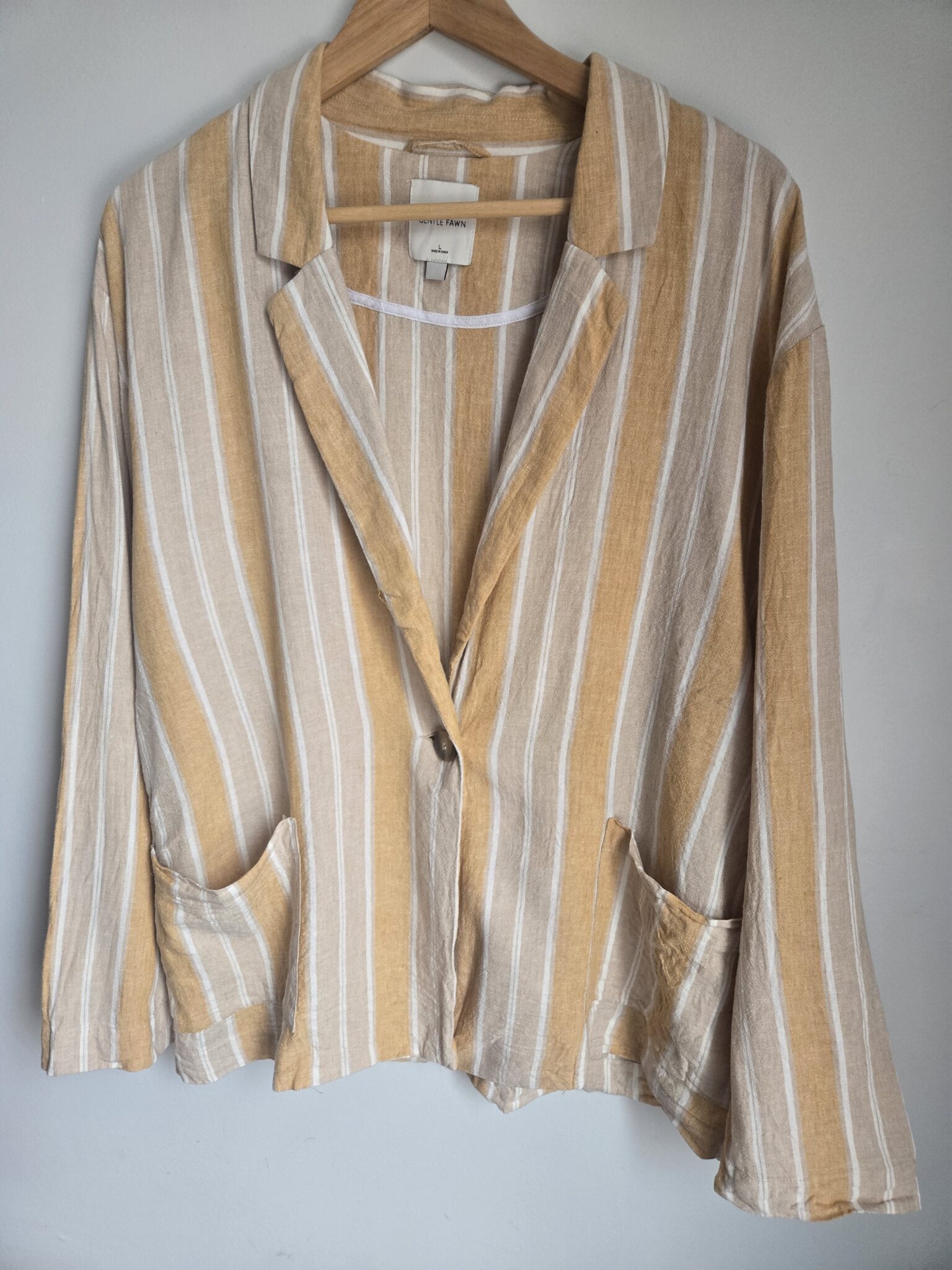 Featured image for GENTLE FAWN lightweight linen jacket