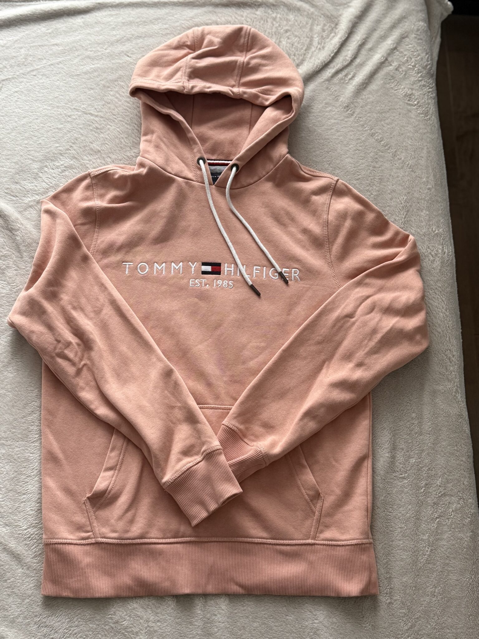 Featured image for Sweat Tommy Hilfiger Corail