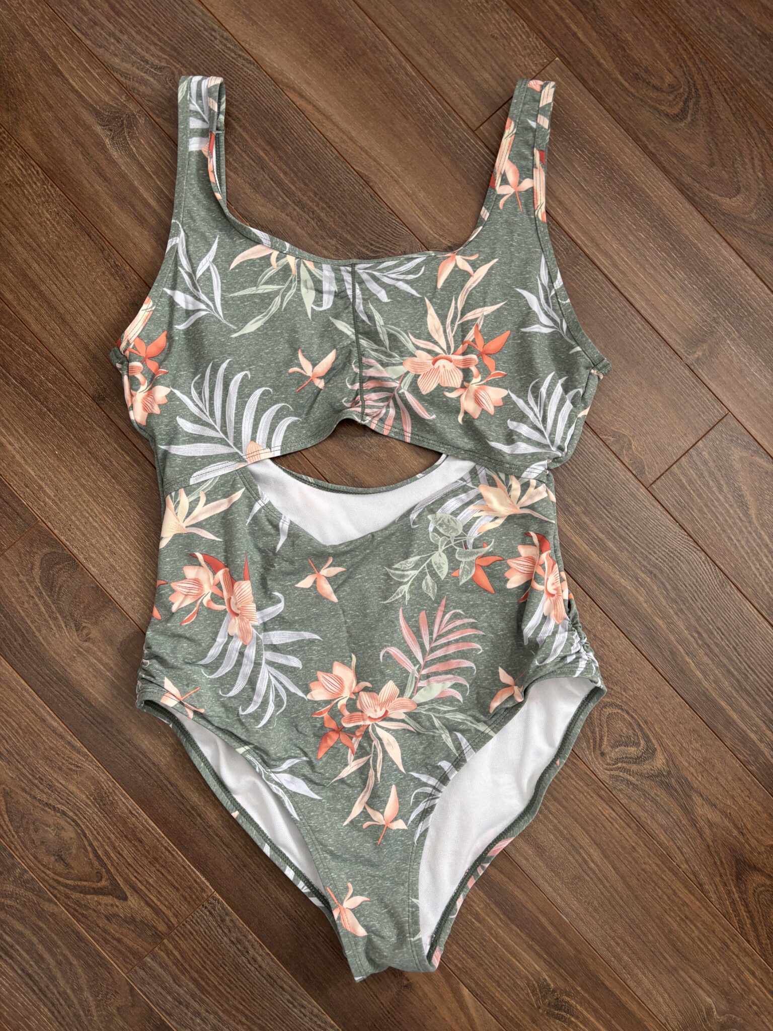 Featured image for Maillot de bain TAG