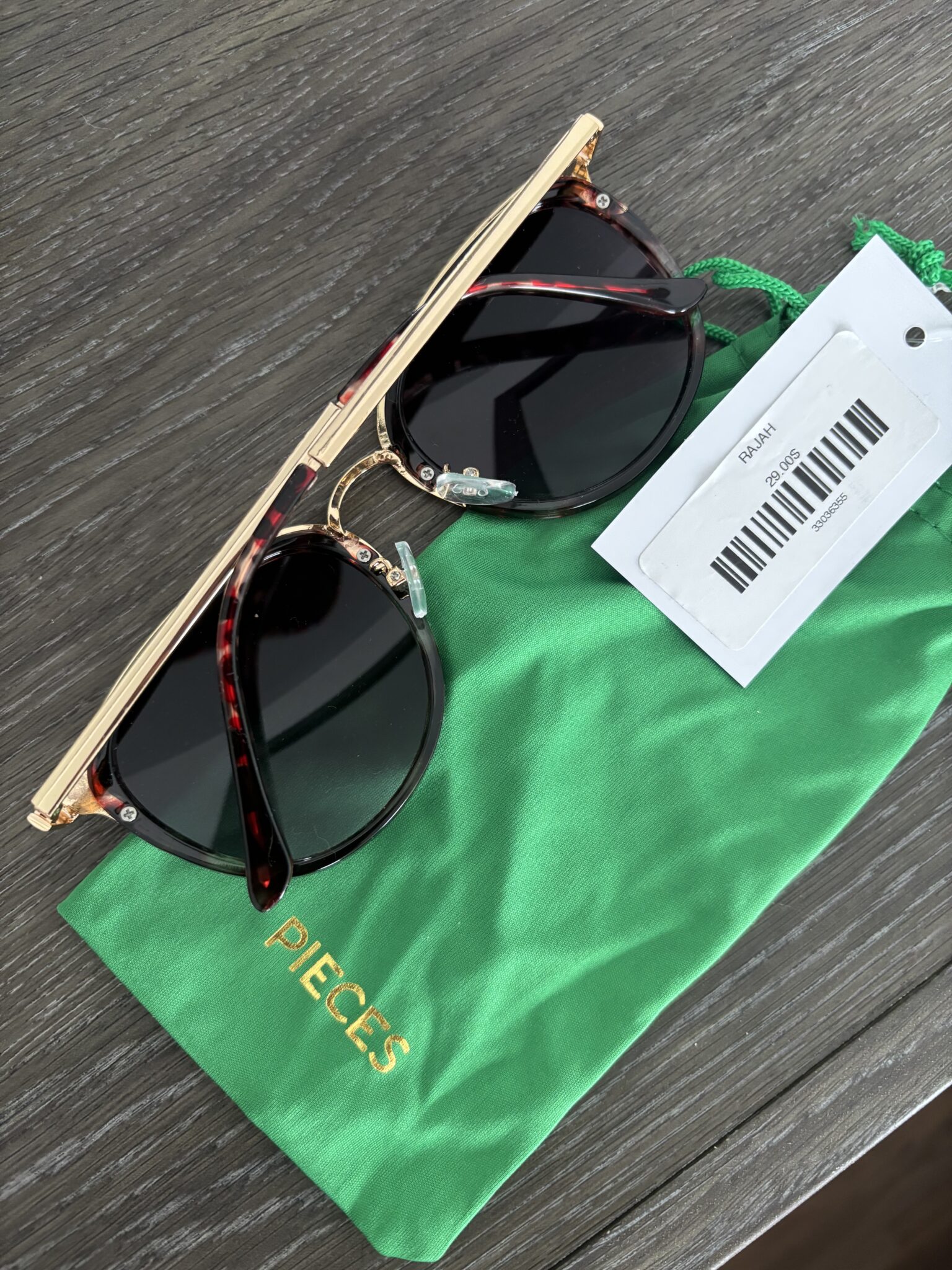 Image for Lunette soleil PIECES
