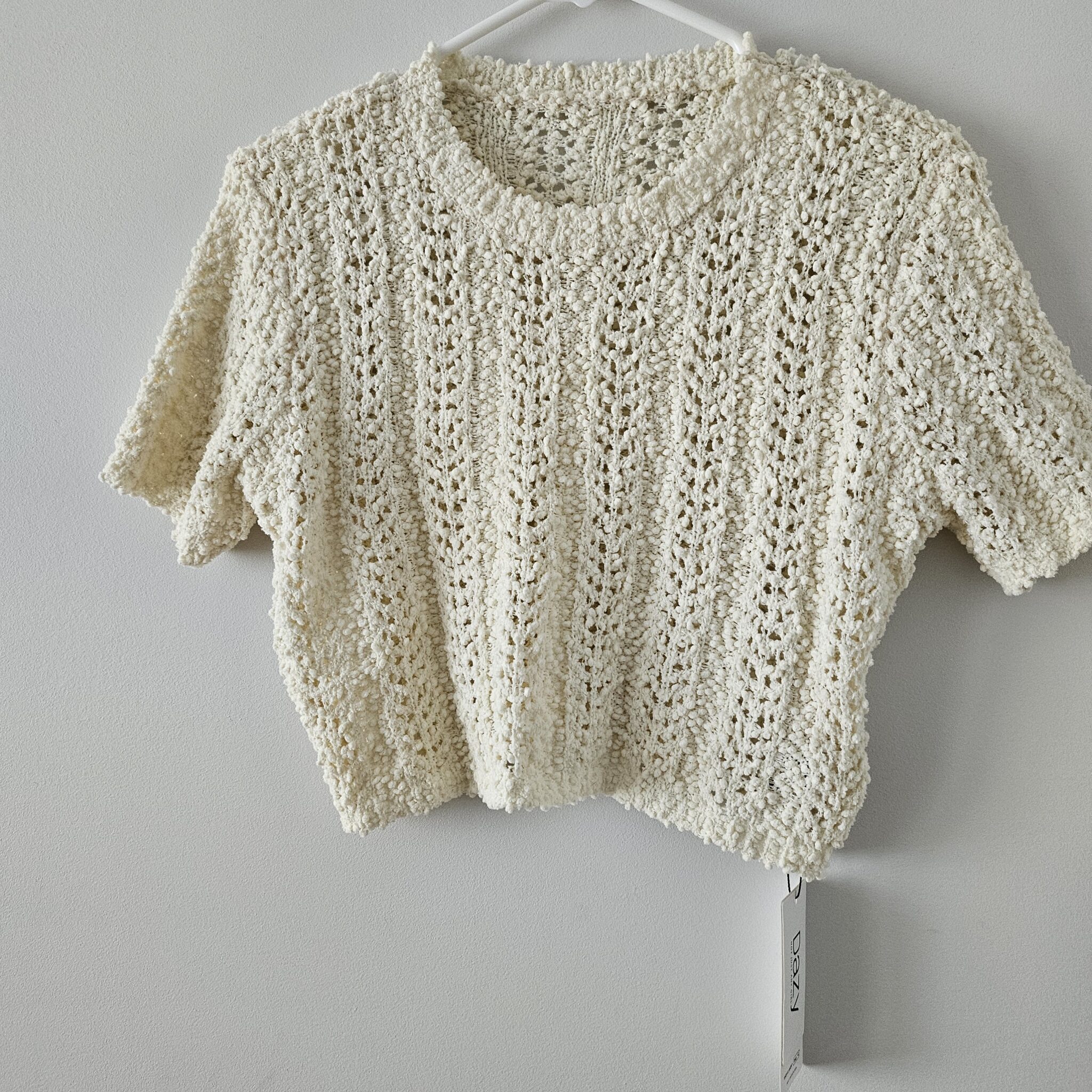 Featured image for Crop top crème