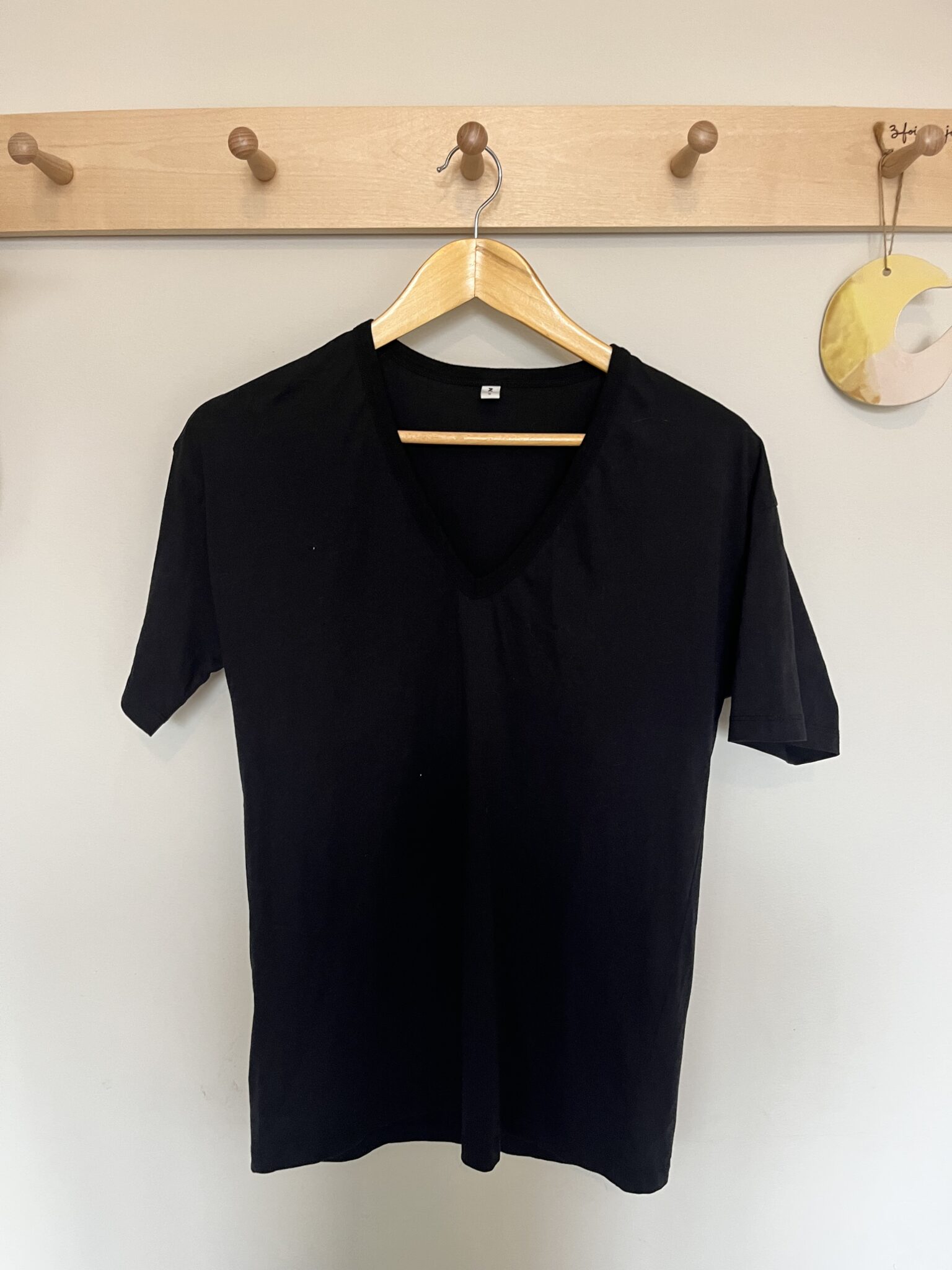 Featured image for T-shirt noir KOTN