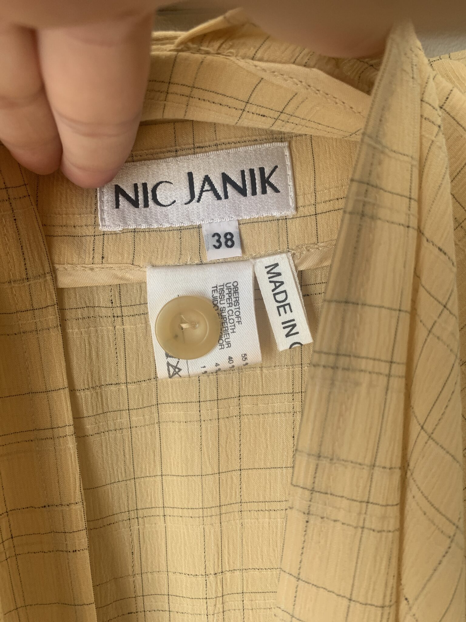 Image for Par dessus Nic Janik taille 38