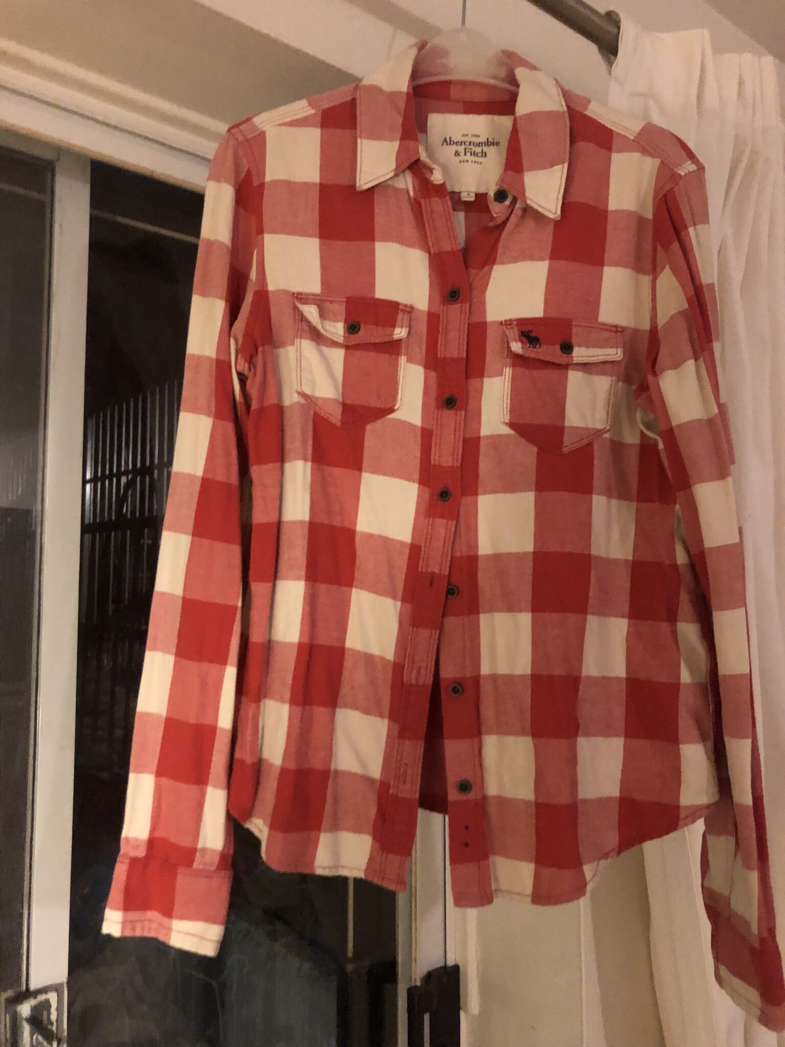 Featured image for Chemise abercrombie and fitch rouge 💯 coton