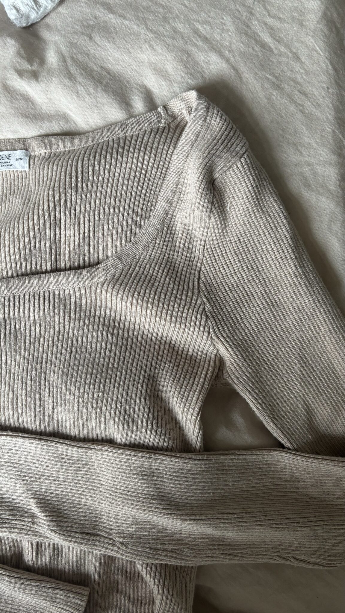 Featured image for Chandail ribbed beige