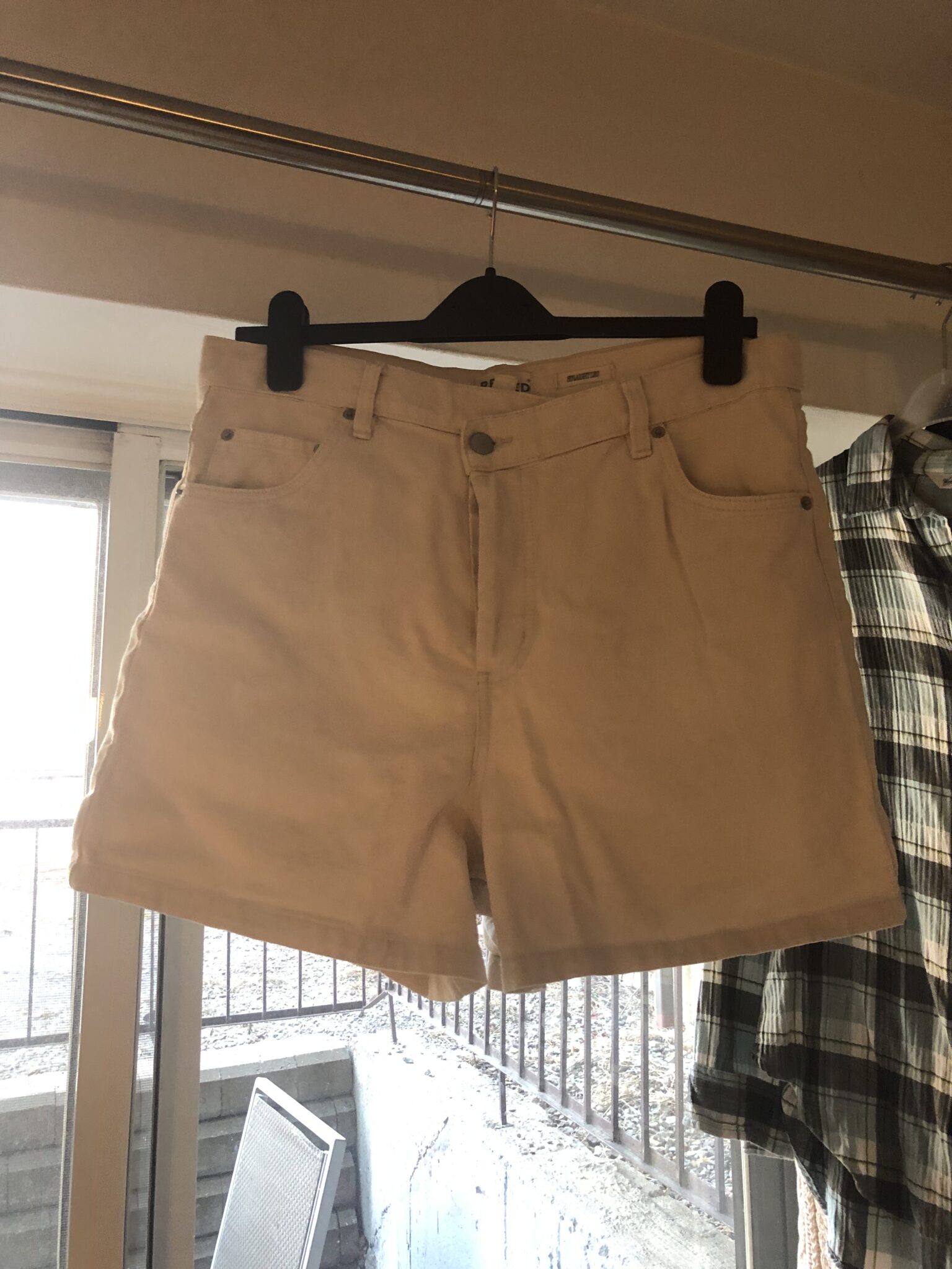 Image for Short jeans blanc ivoire grandeur 29 ample 💯 coton