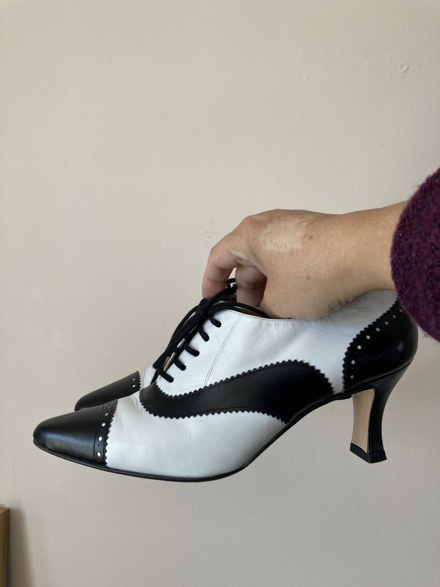 Image for Escarpin 51/2 Escada neuves