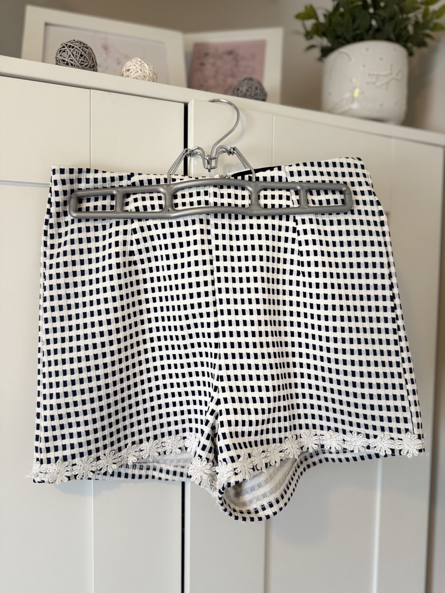 Featured image for Short Mink pink