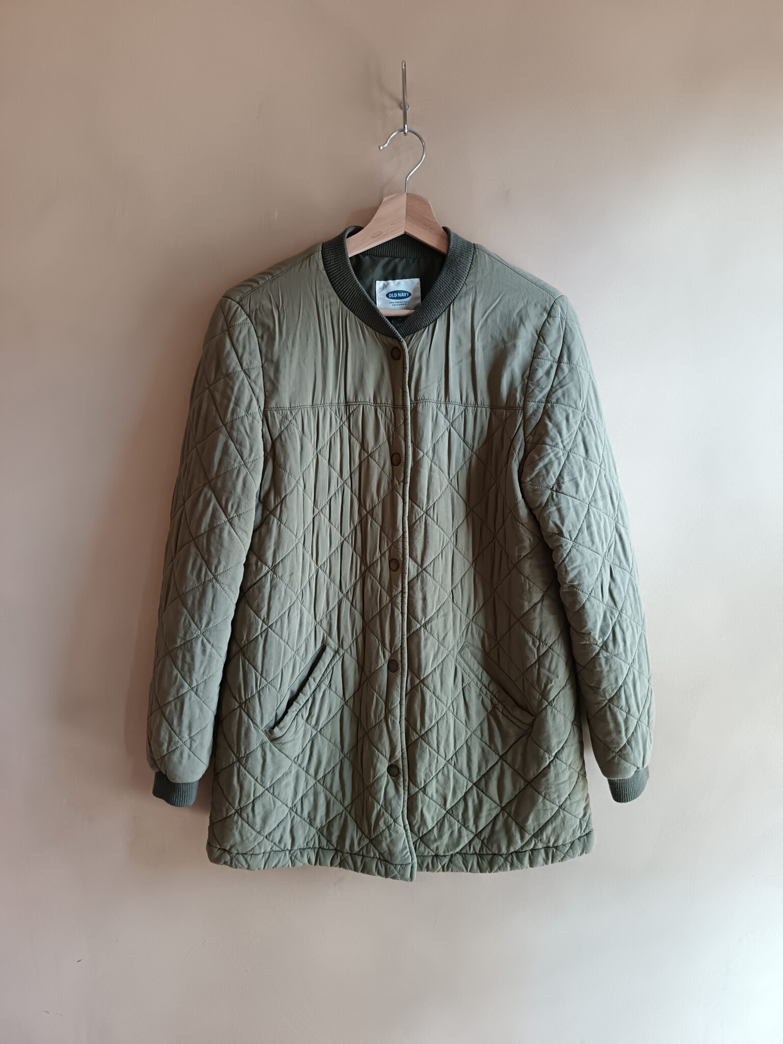 Featured image for Veste kaki matelassée Old Navy style barn jacket