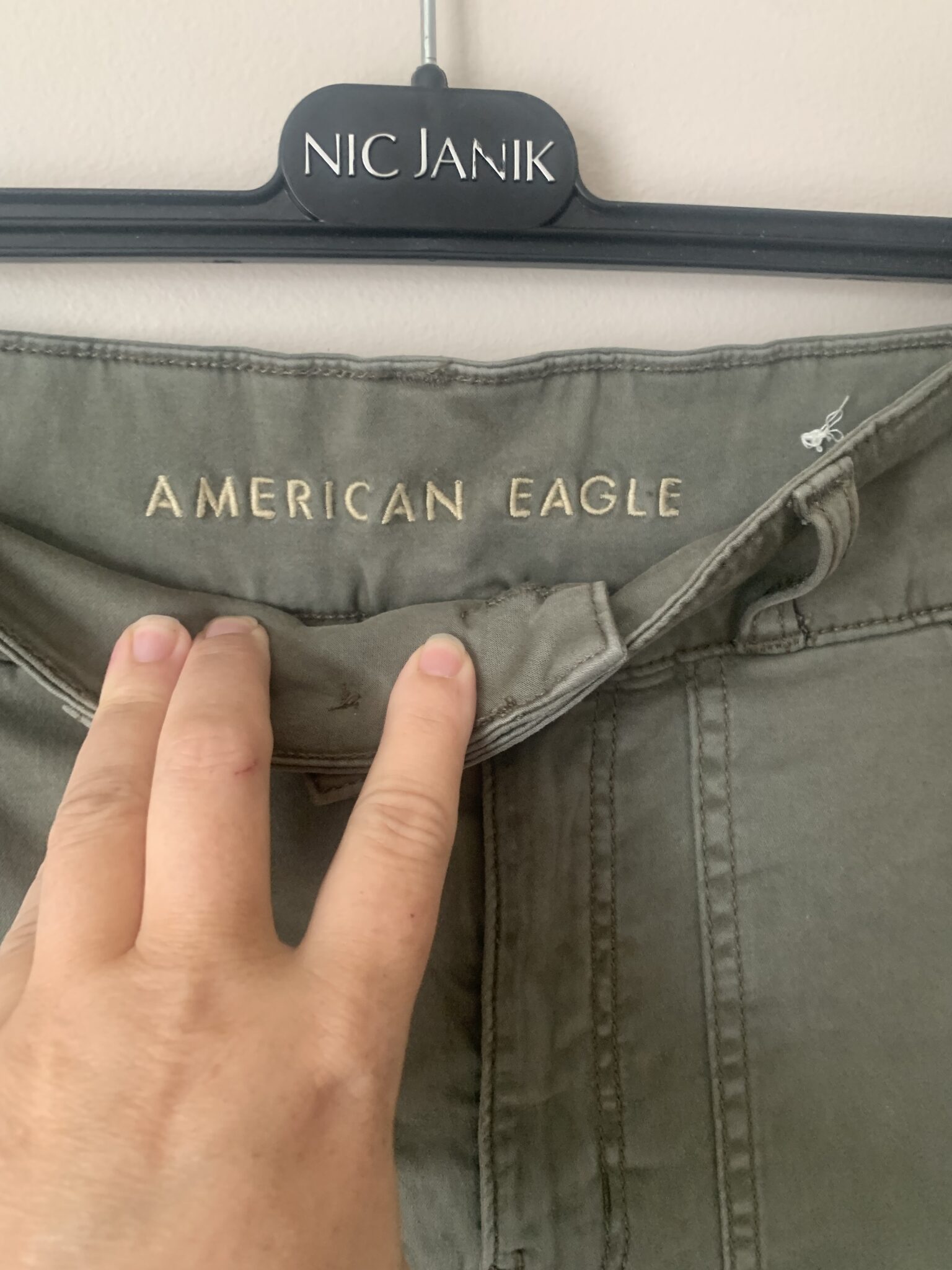 Image for Pantalon cargo Américain Eagle taille 8